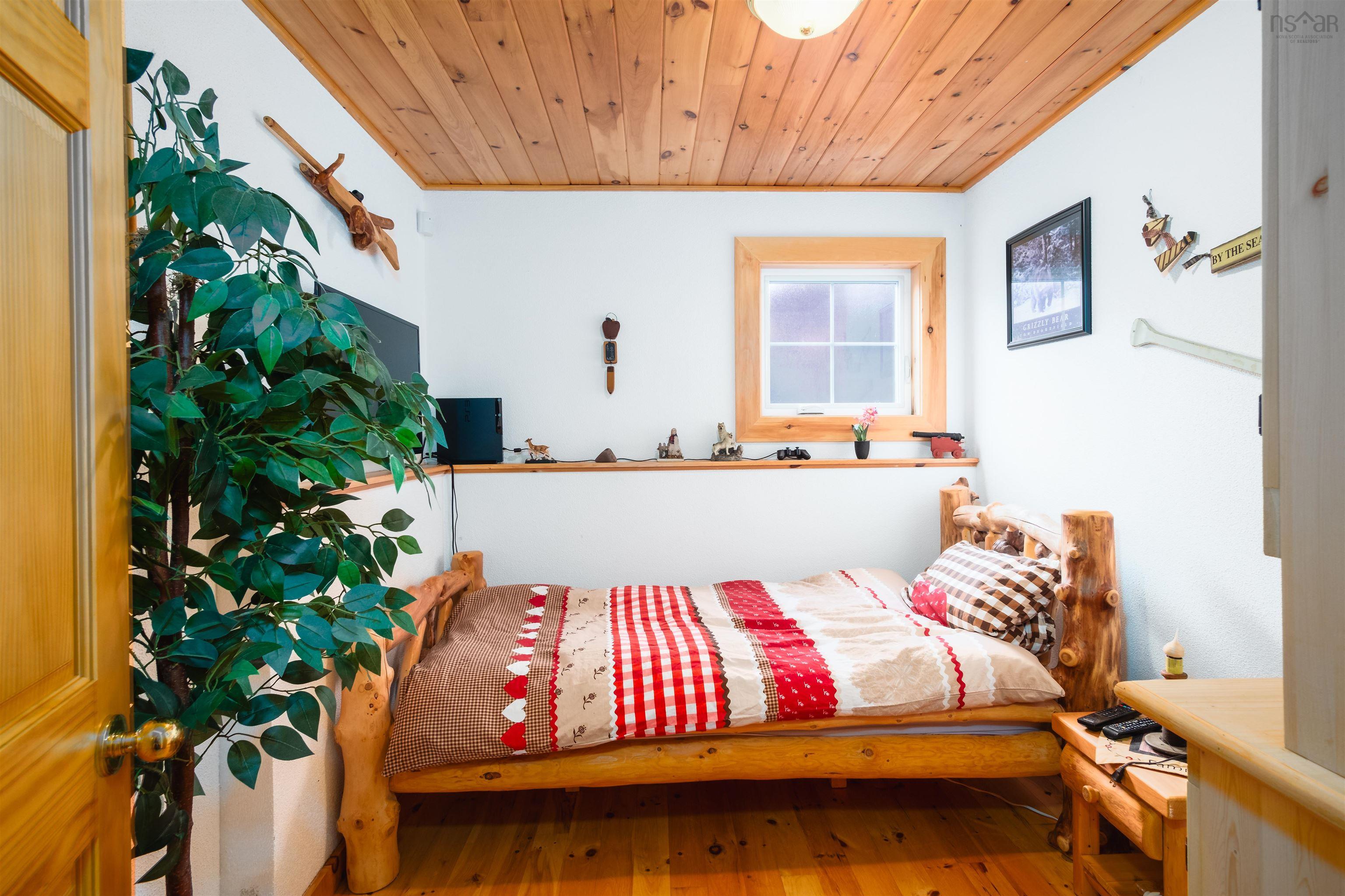 $850,000.00: 2932 Cape Gegogan Road, Goldenville