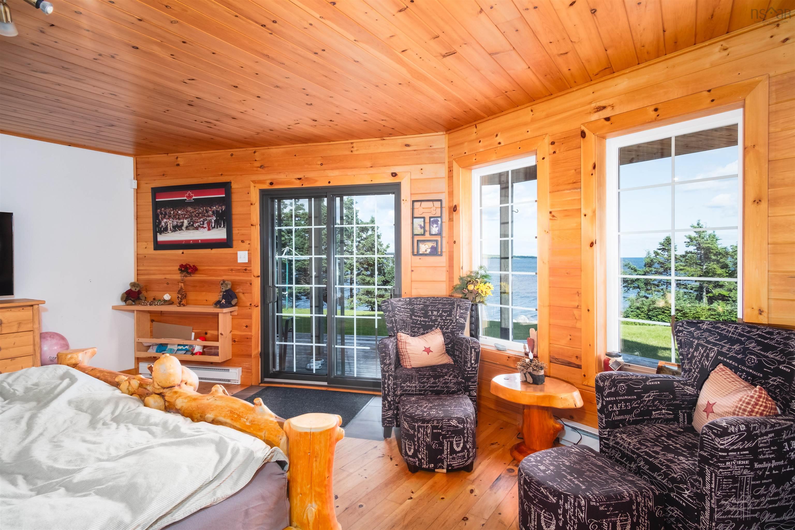 $850,000.00: 2932 Cape Gegogan Road, Goldenville