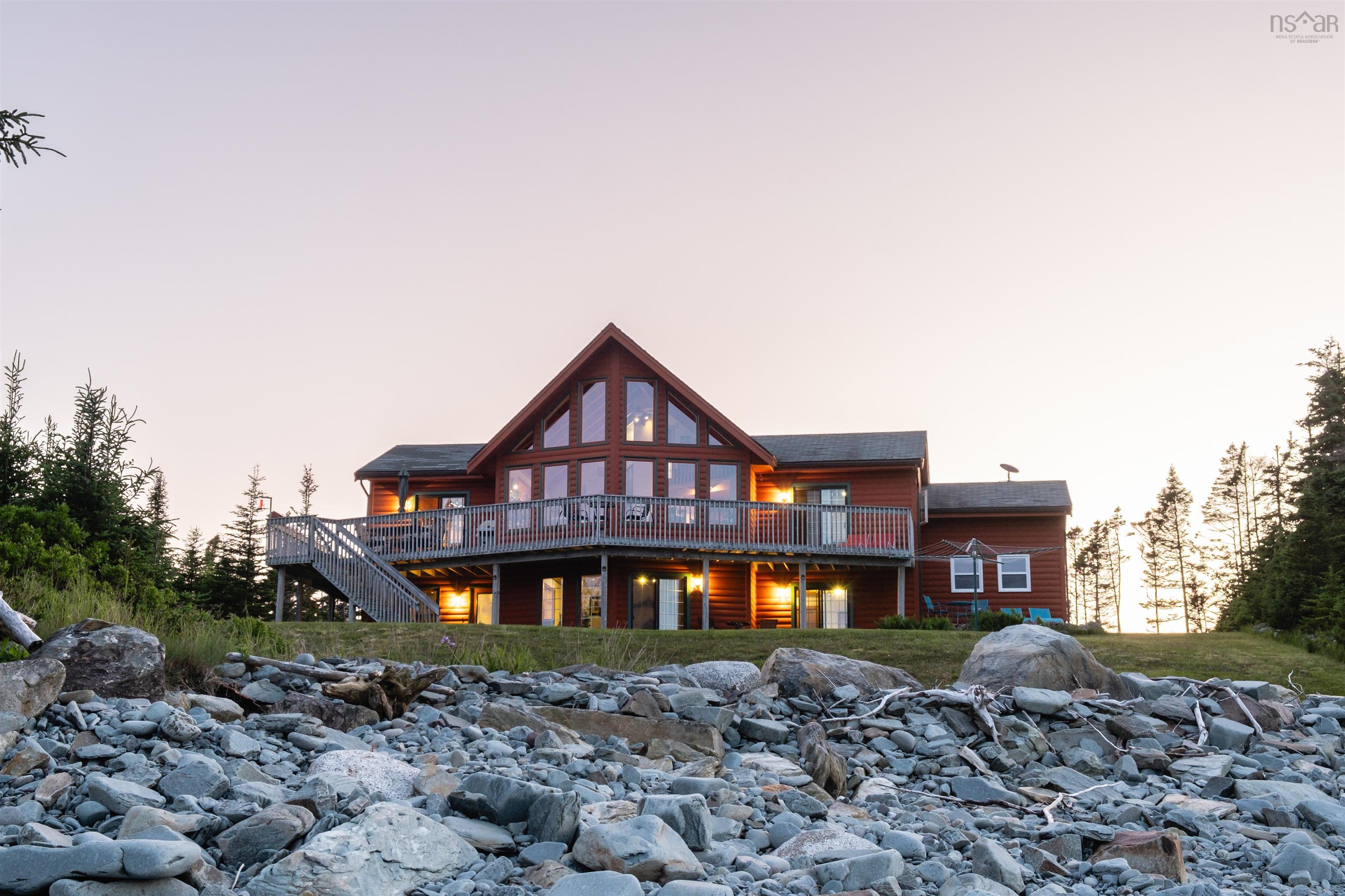 $850,000.00: 2932 Cape Gegogan Road, Goldenville