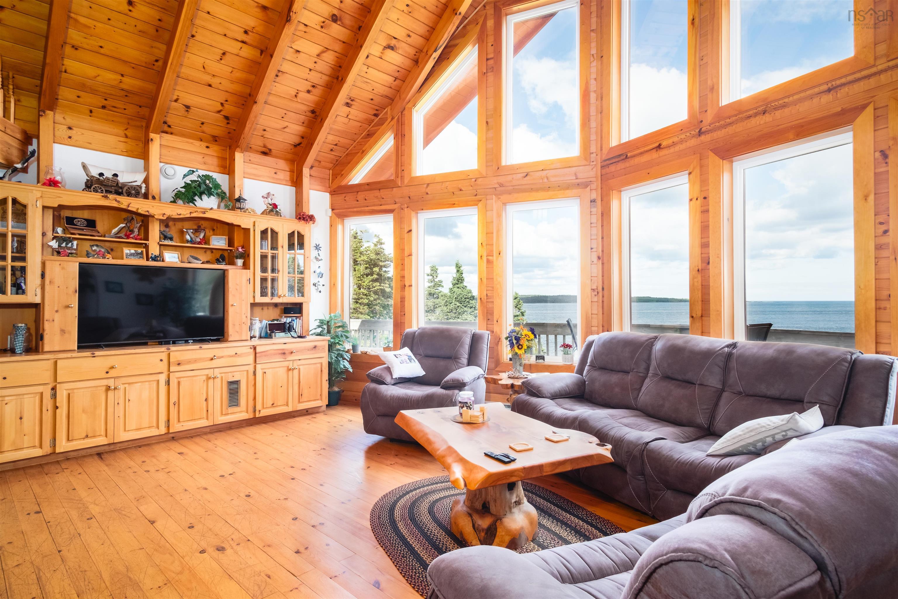 $850,000.00: 2932 Cape Gegogan Road, Goldenville