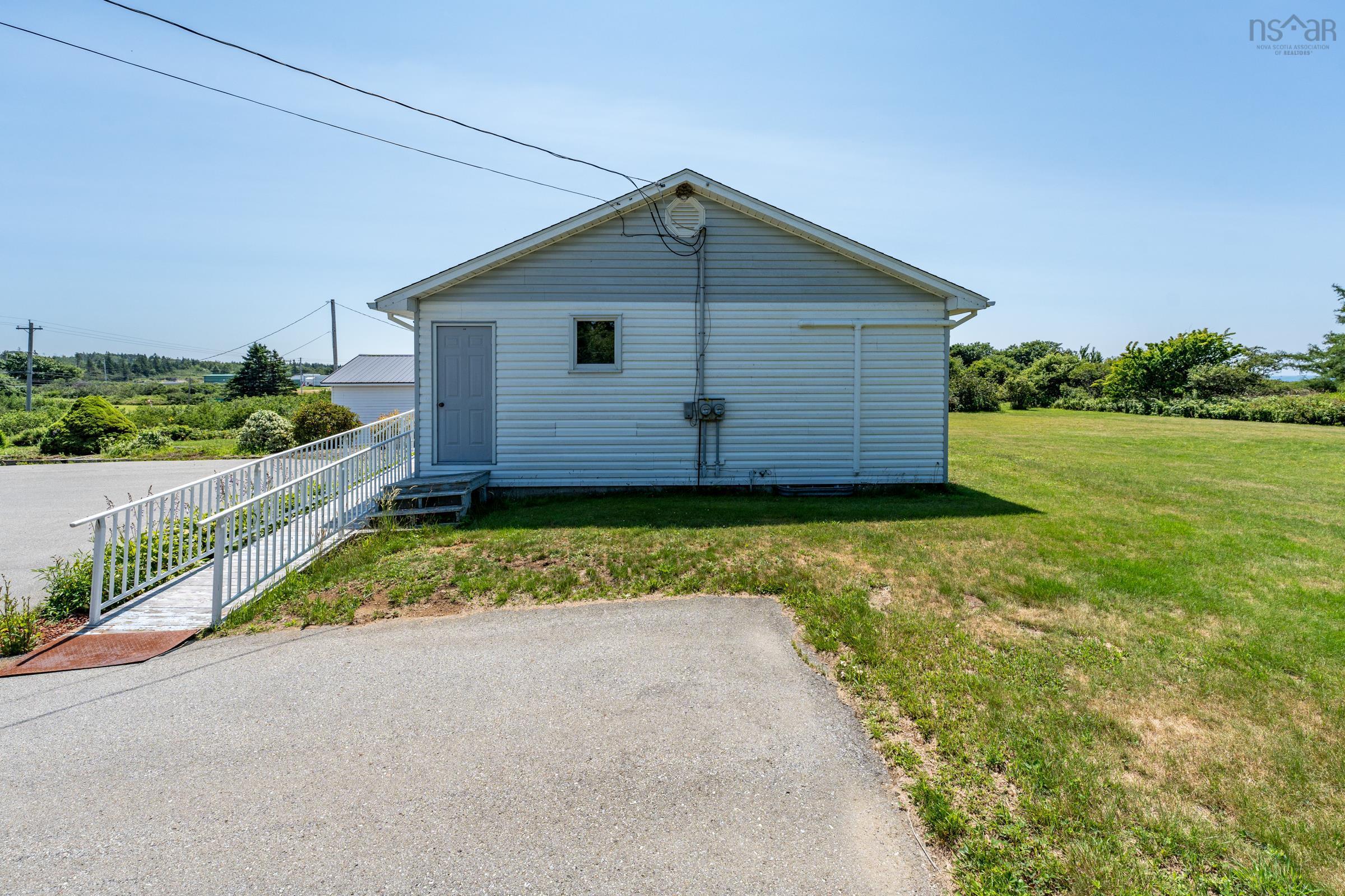 $399,000.00: 1551 Highway 1, Church Point