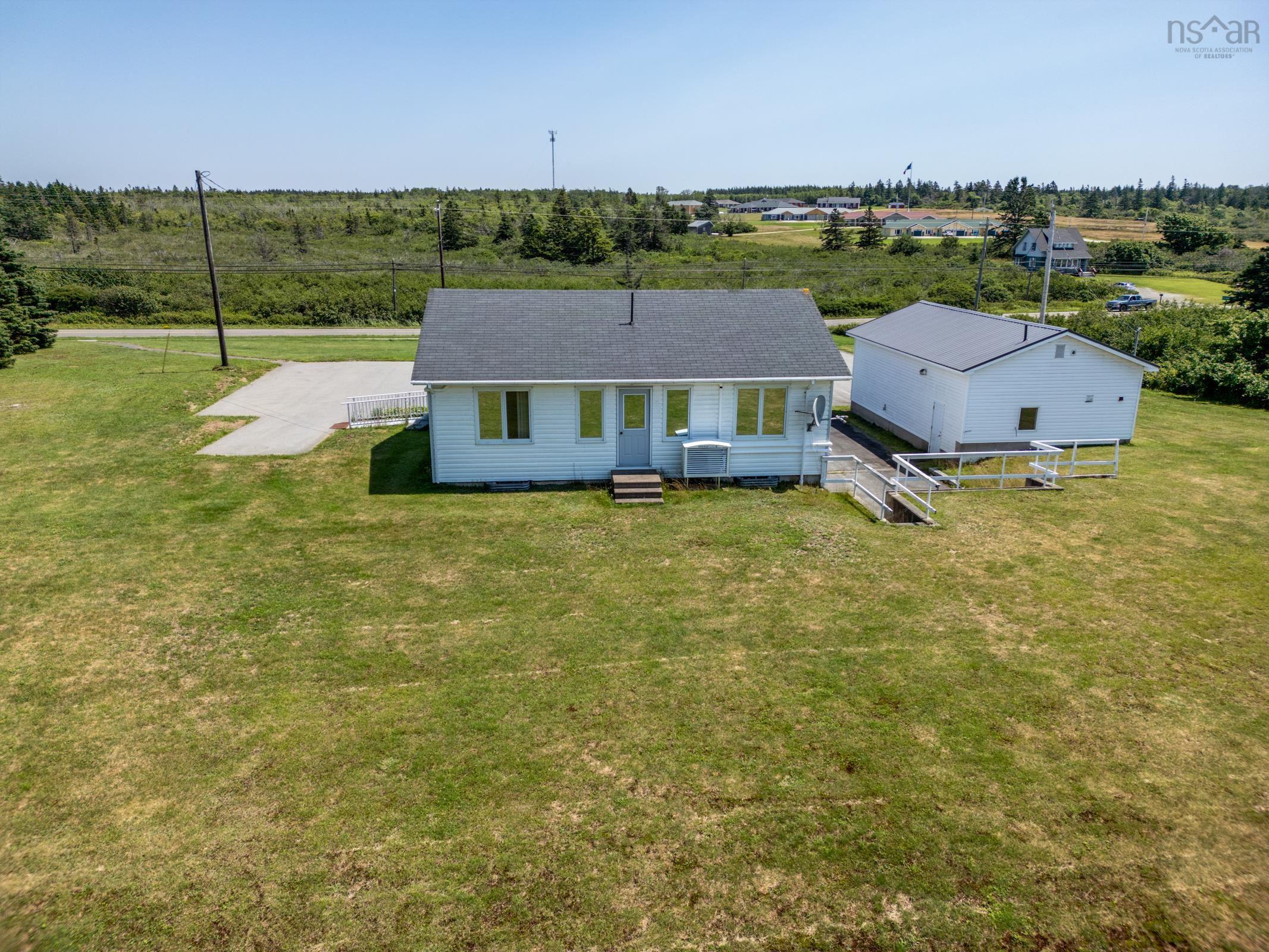 $399,000.00: 1551 Highway 1, Church Point