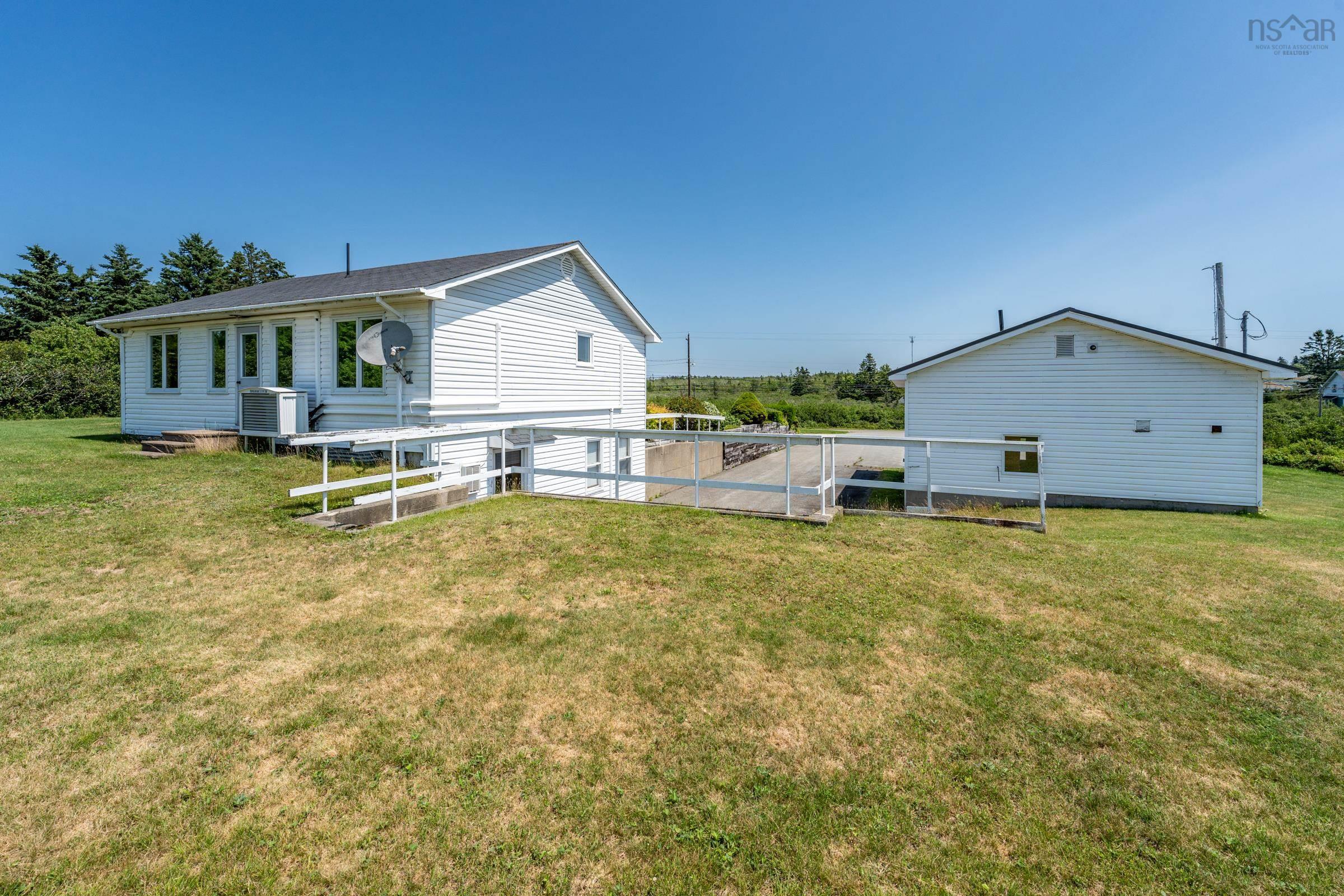 $399,000.00: 1551 Highway 1, Church Point