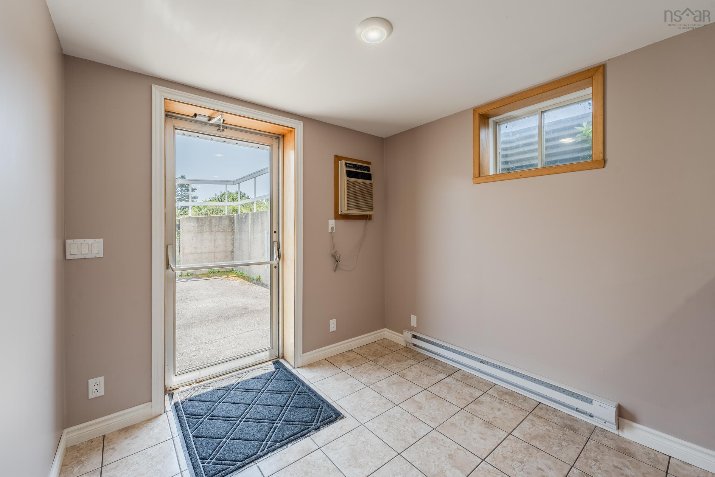 $399,000.00: 1551 Highway 1, Church Point