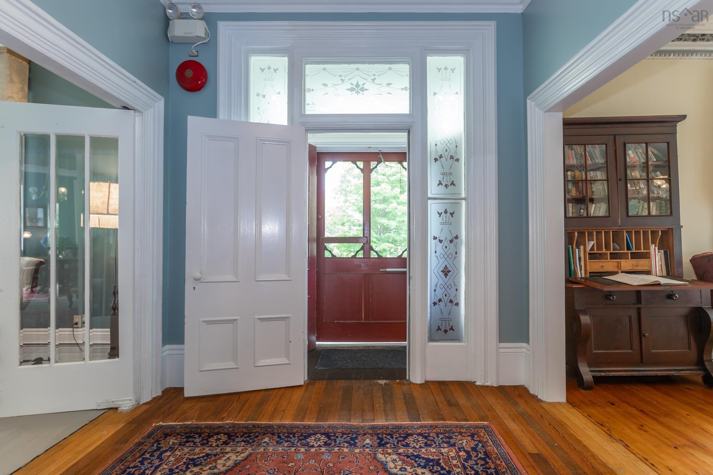 $1,375,000.00: 519 St George Street, Annapolis Royal