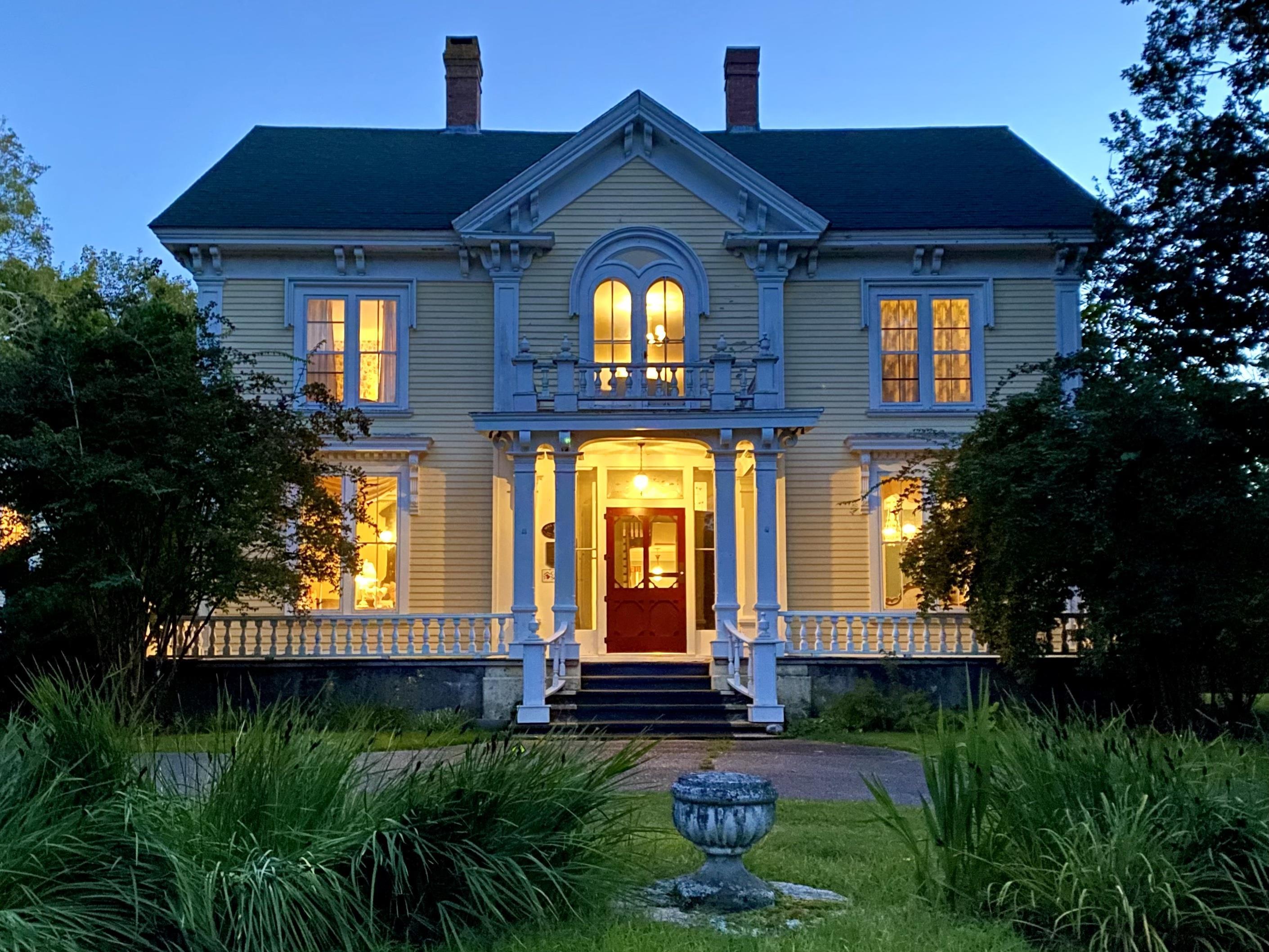 $1,375,000.00: 519 St George Street, Annapolis Royal