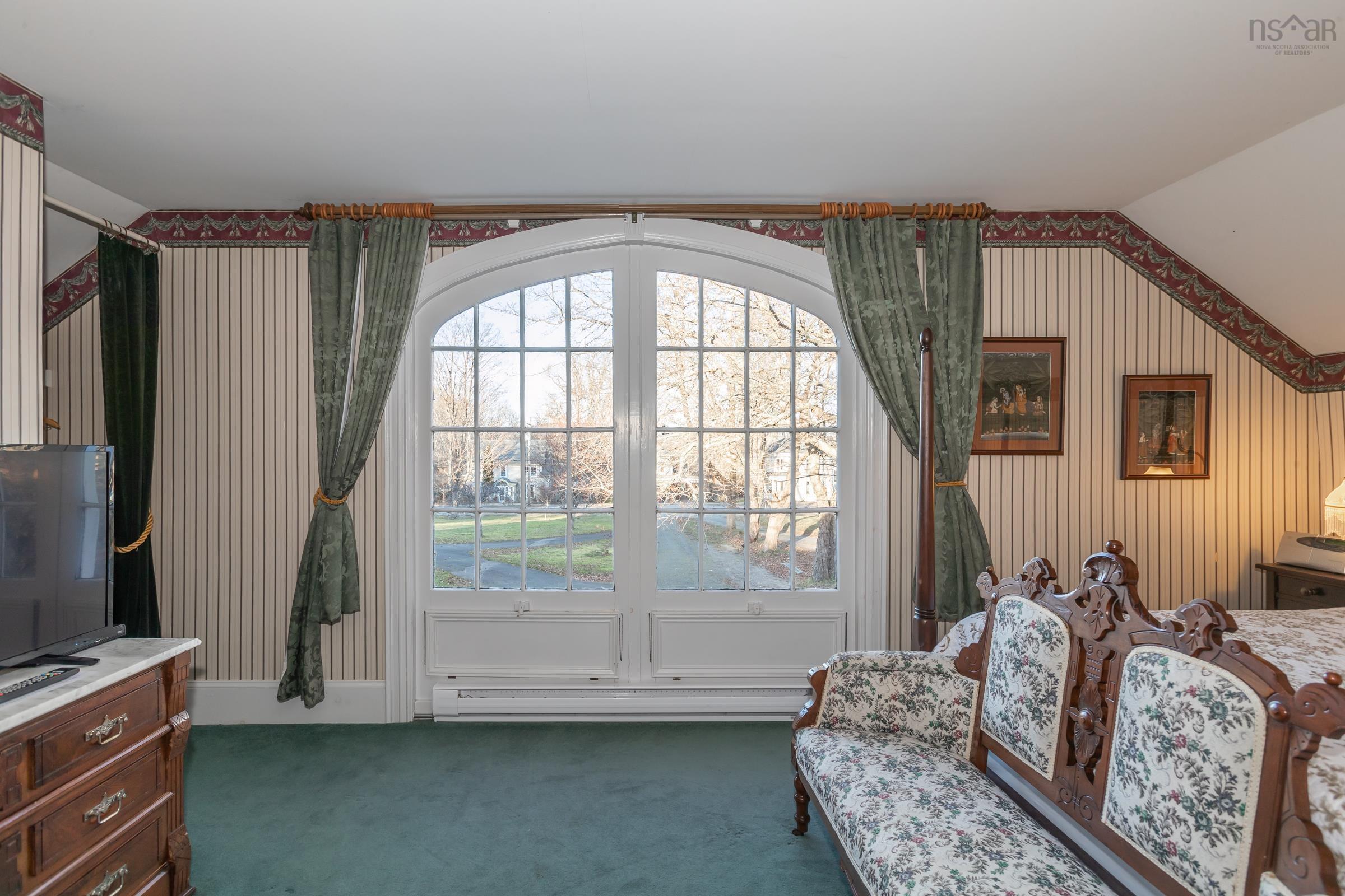 $1,375,000.00: 519 St George Street, Annapolis Royal