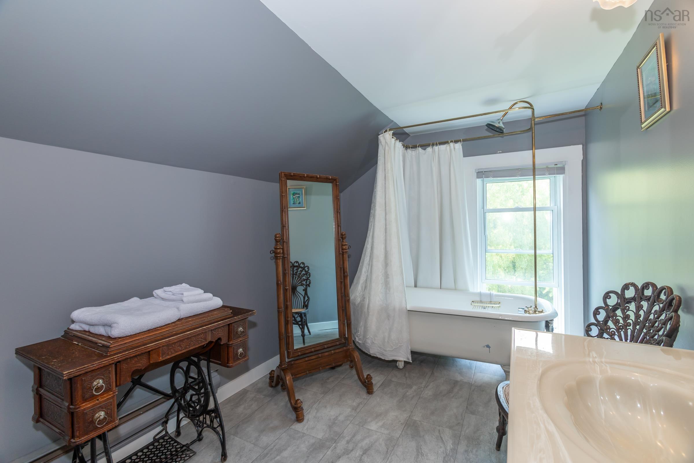$1,375,000.00: 519 St George Street, Annapolis Royal