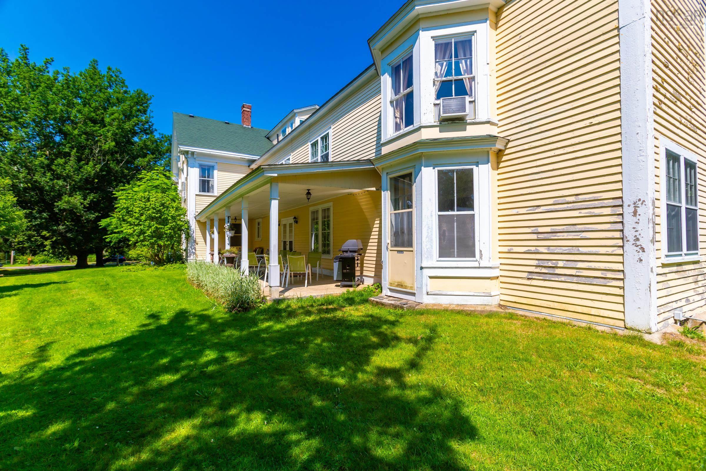 $1,375,000.00: 519 St George Street, Annapolis Royal