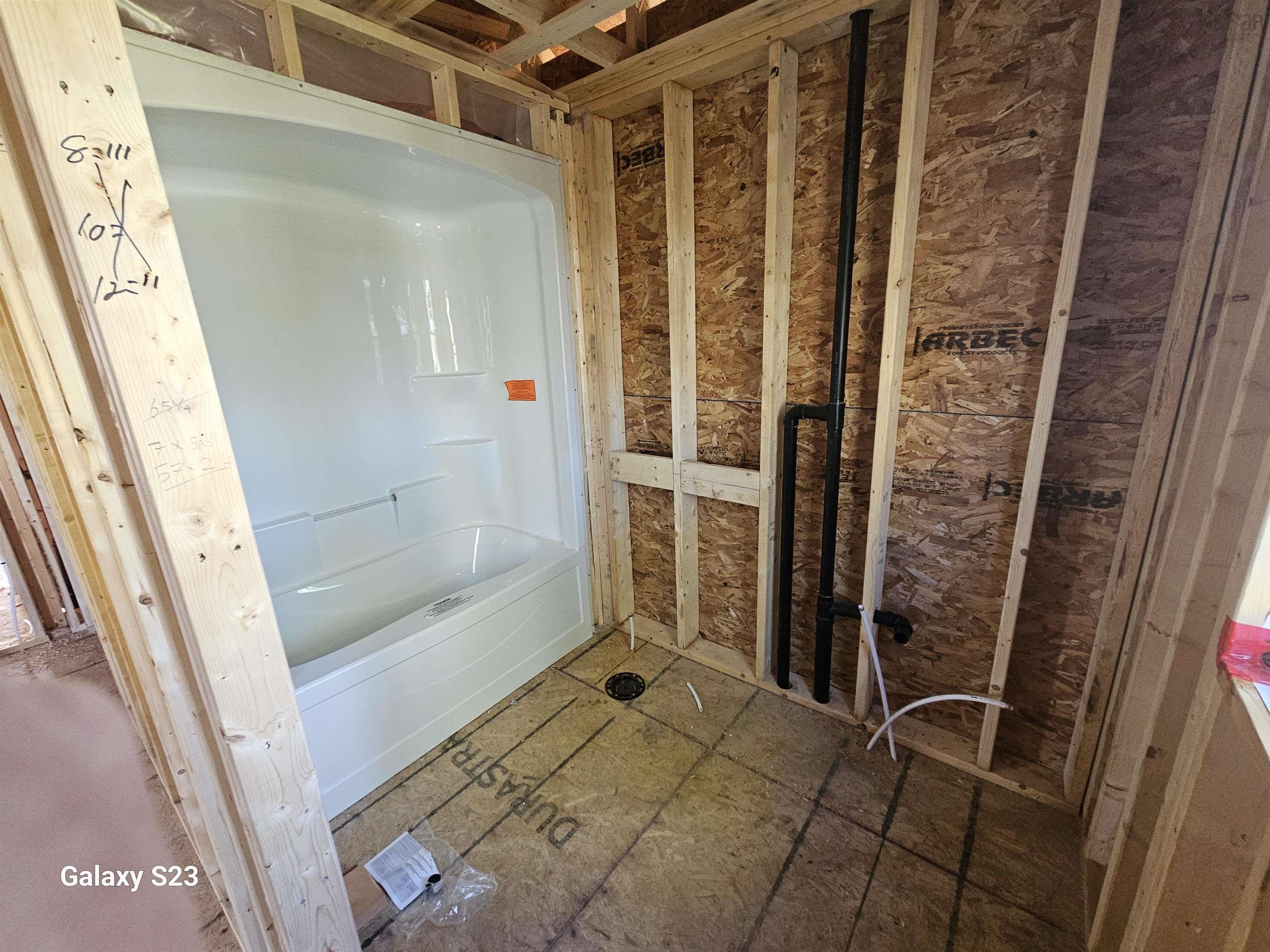 $580,975.00: 208E Burgess Crescent, Windsor