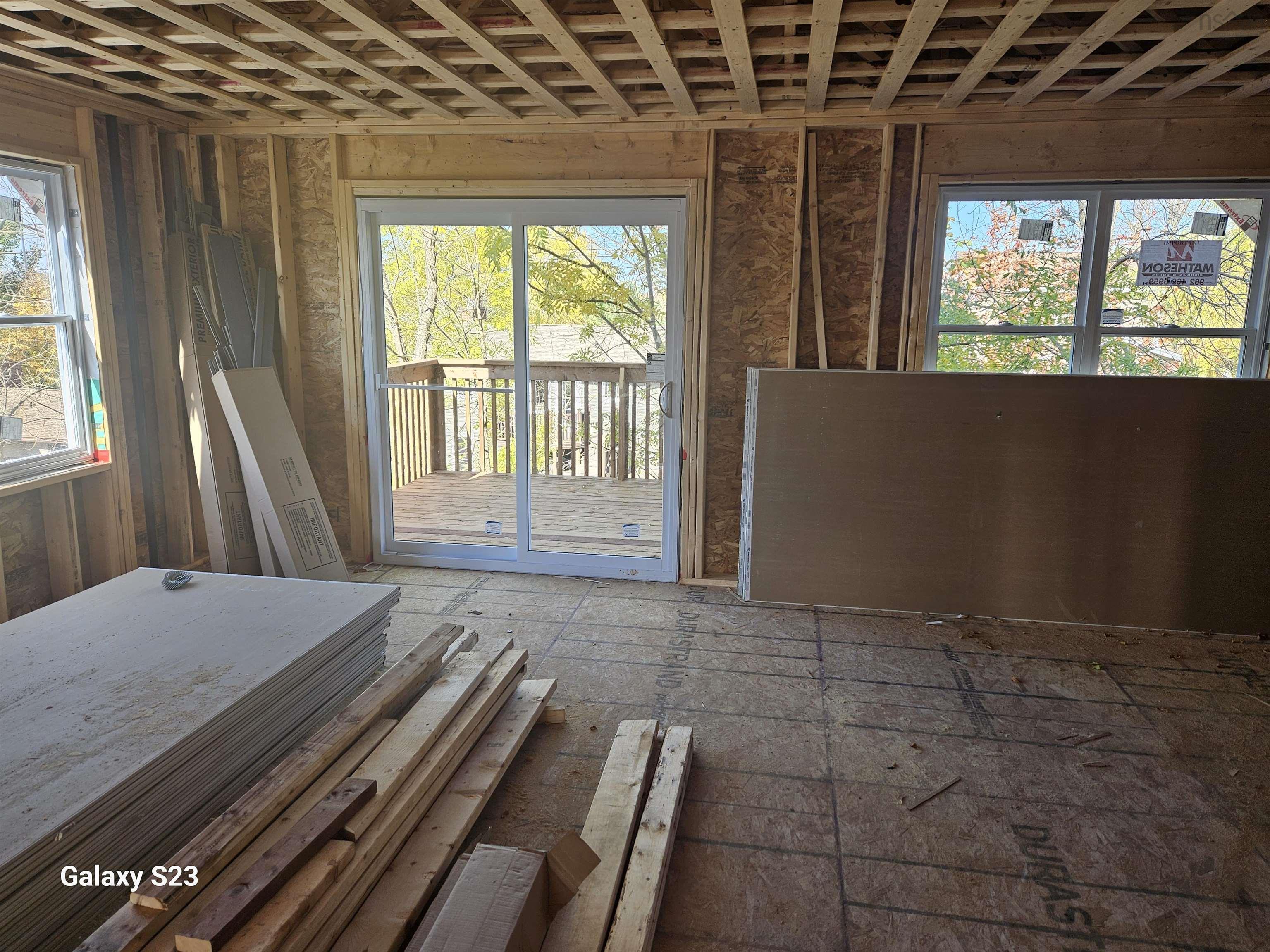 $580,975.00: 208E Burgess Crescent, Windsor