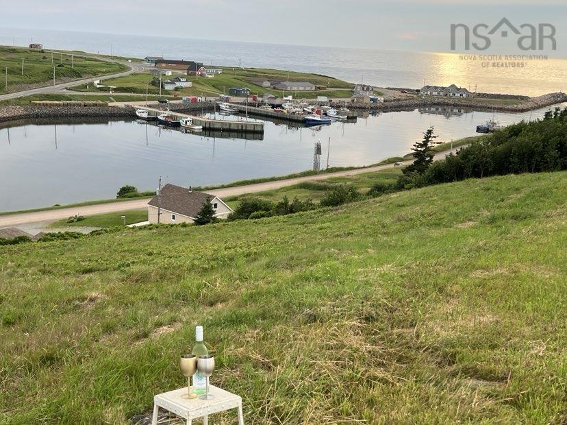 $99,900.00: Old Cabot Trail, Grand Étang