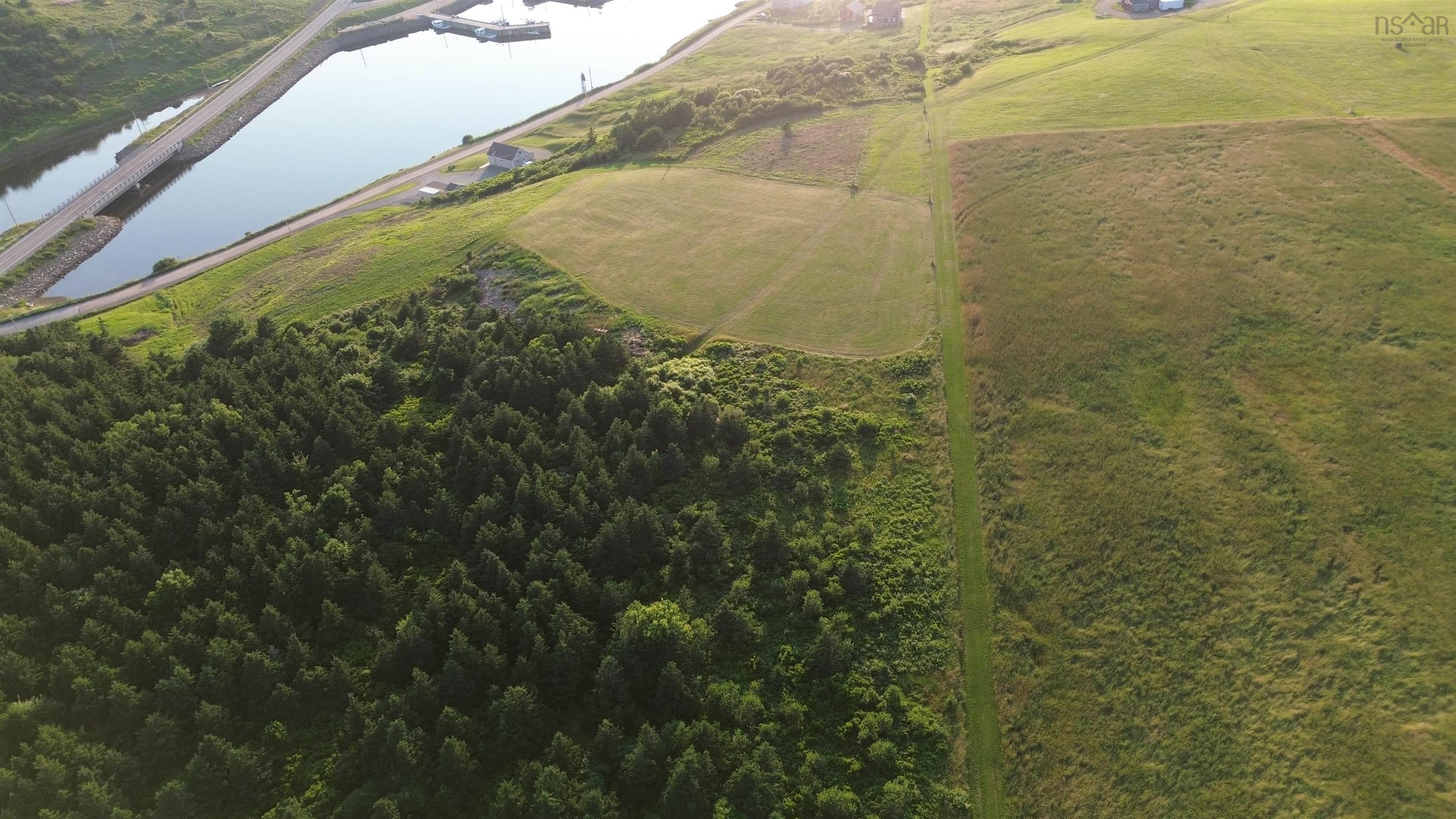 $99,900.00: Old Cabot Trail, Grand Étang