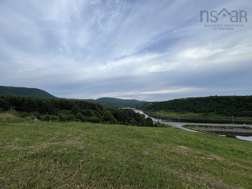$99,900.00: Old Cabot Trail, Grand Étang