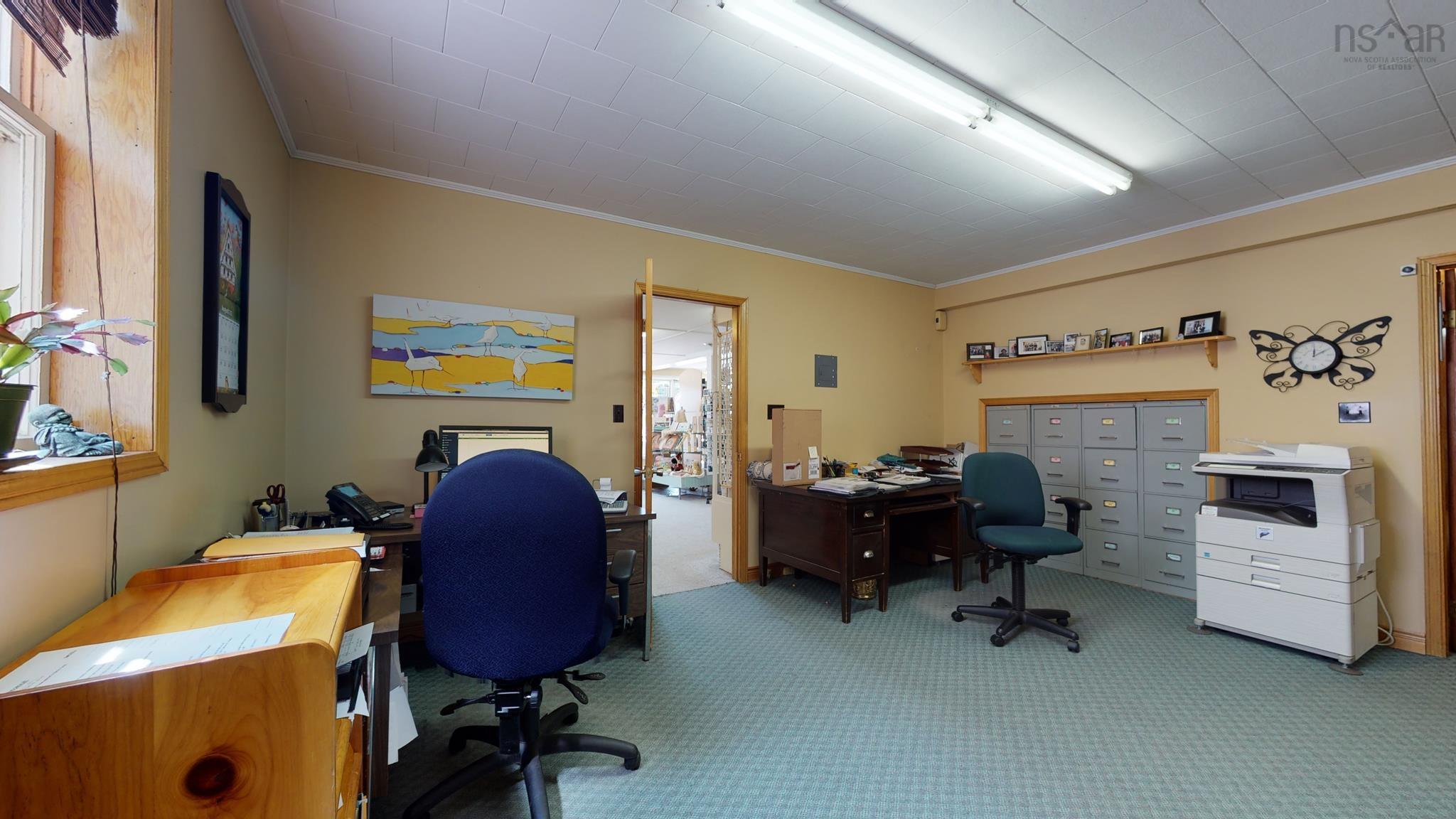 $798,000.00: 9027/9029 Commercial Street, New Minas