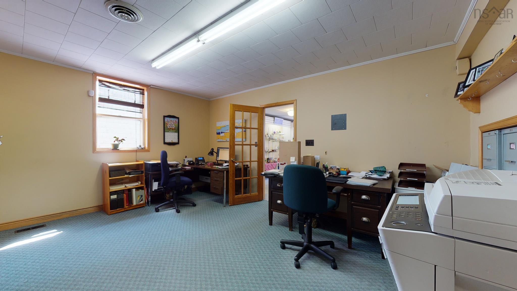 $798,000.00: 9027/9029 Commercial Street, New Minas