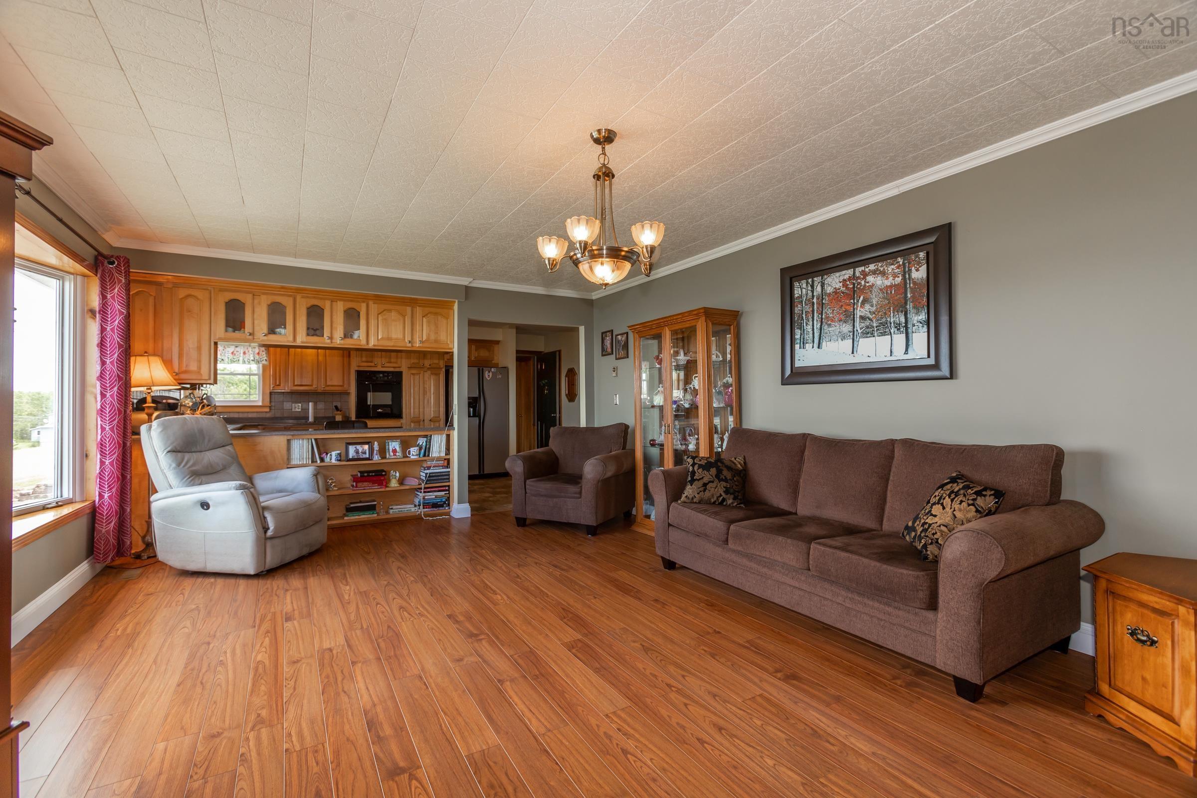 $550,000.00: 5234 Shore Road, Parkers Cove