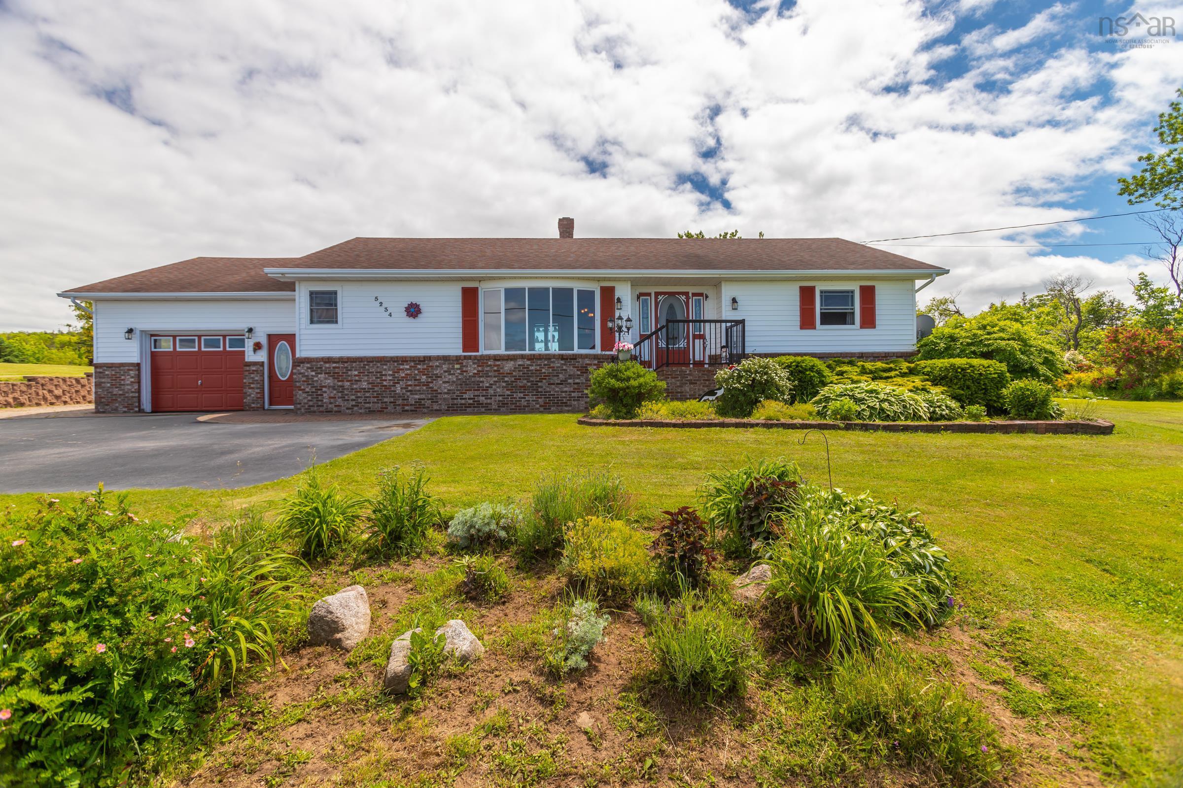 $550,000.00: 5234 Shore Road, Parkers Cove