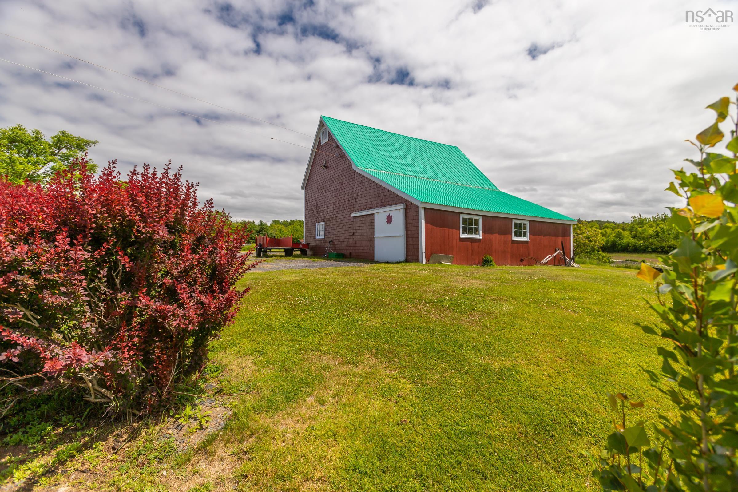 $550,000.00: 5234 Shore Road, Parkers Cove