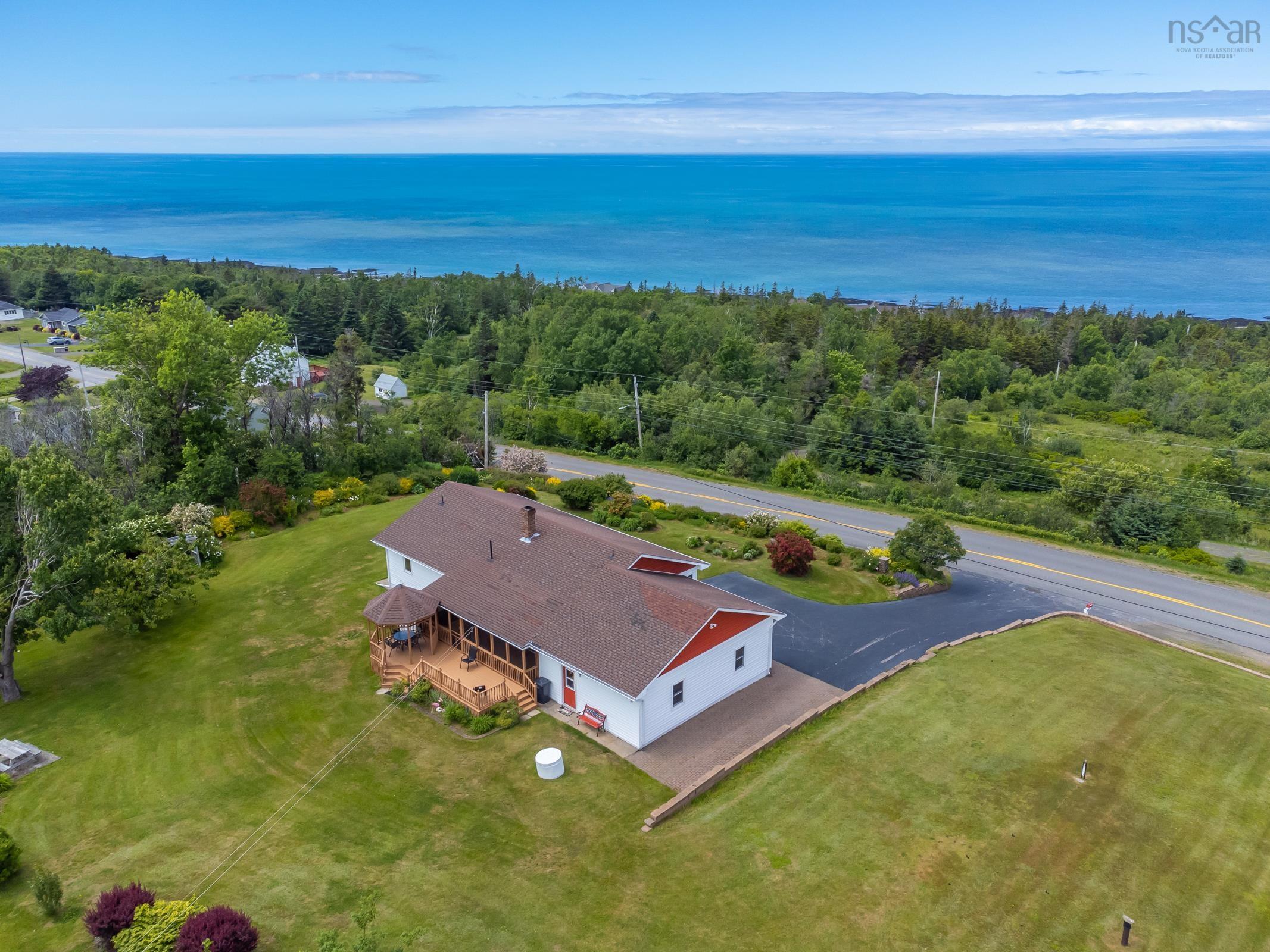 $550,000.00: 5234 Shore Road, Parkers Cove