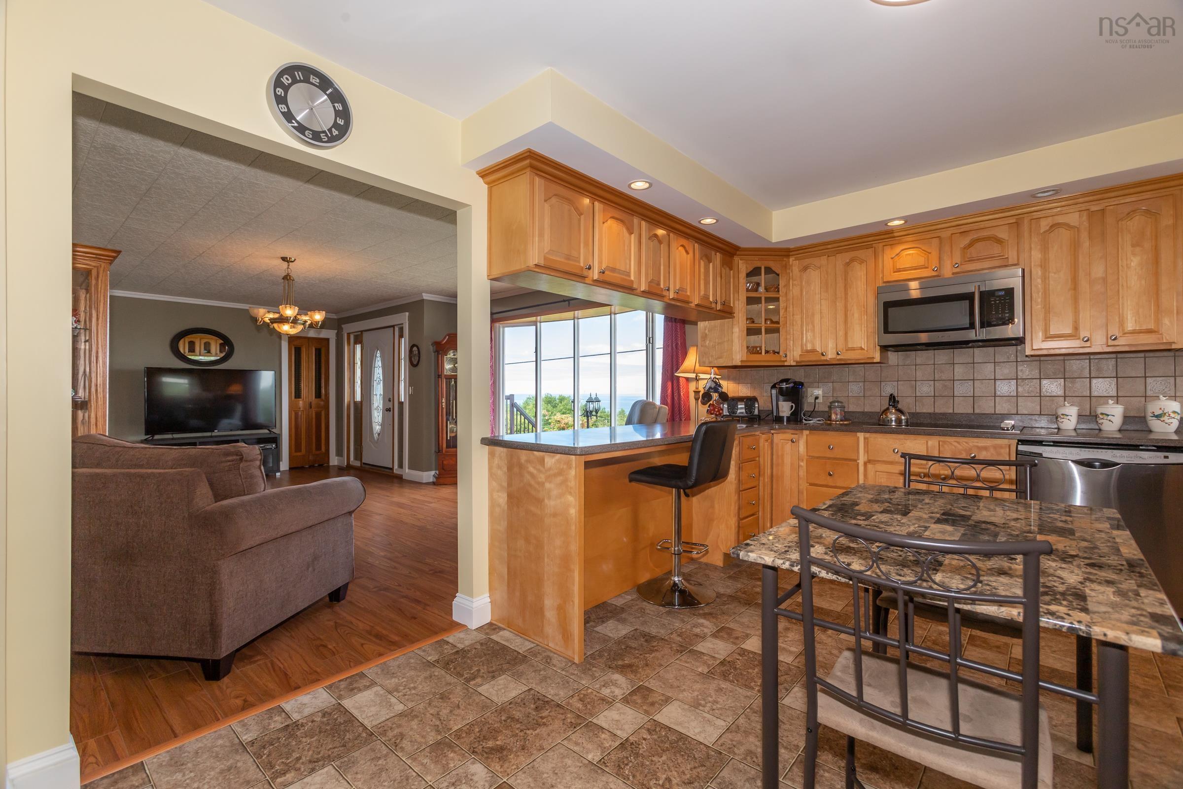 $550,000.00: 5234 Shore Road, Parkers Cove