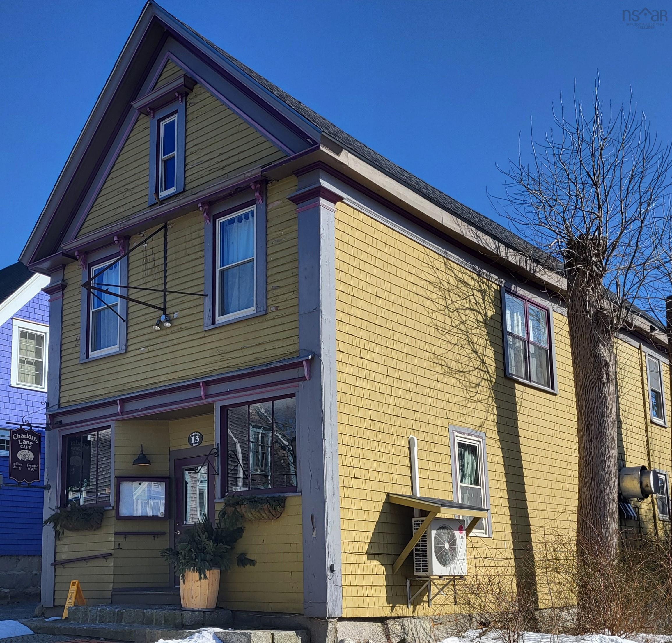 $400,000.00: 13 Charlotte Lane, Shelburne