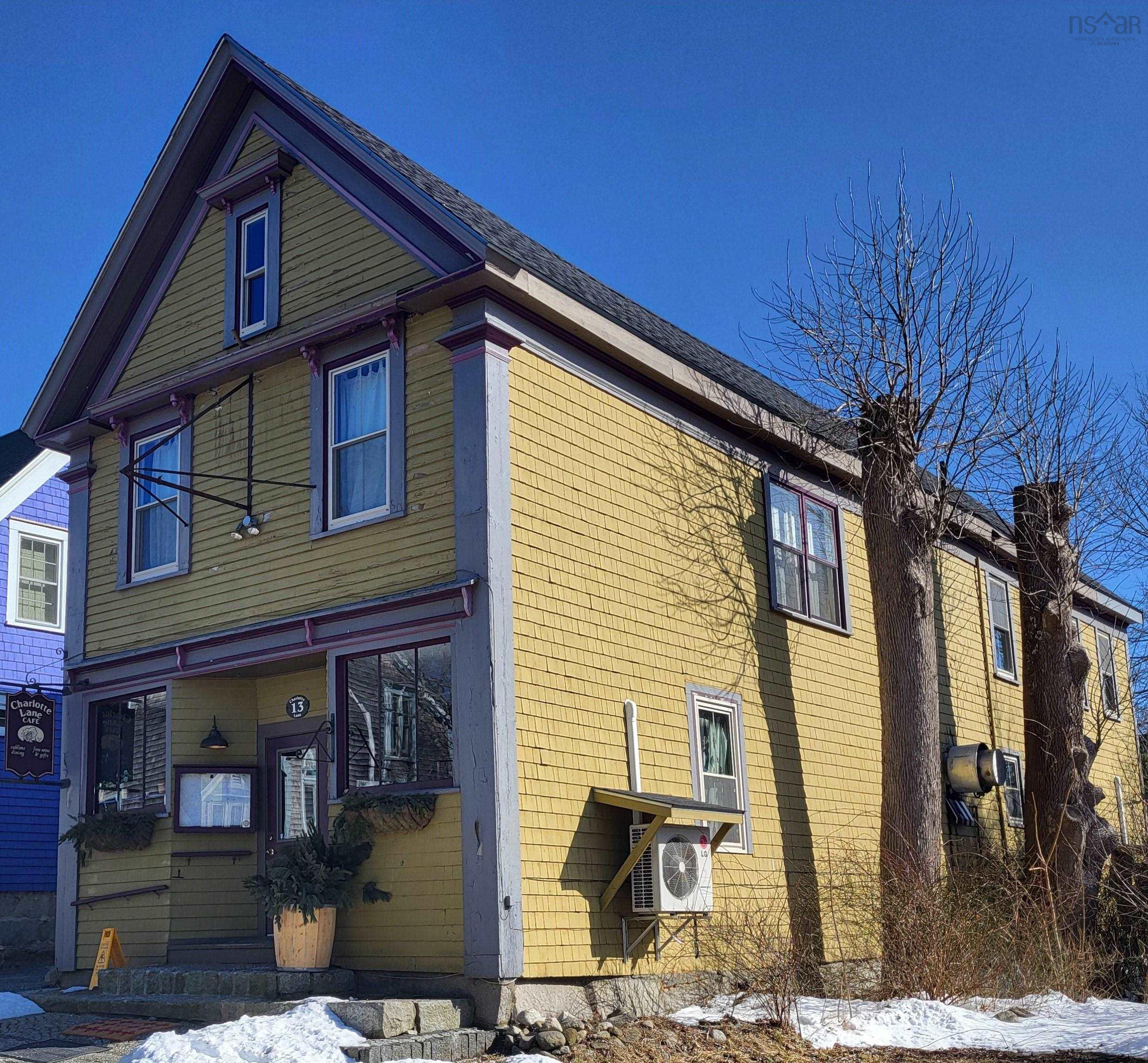 $400,000.00: 13 Charlotte Lane, Shelburne