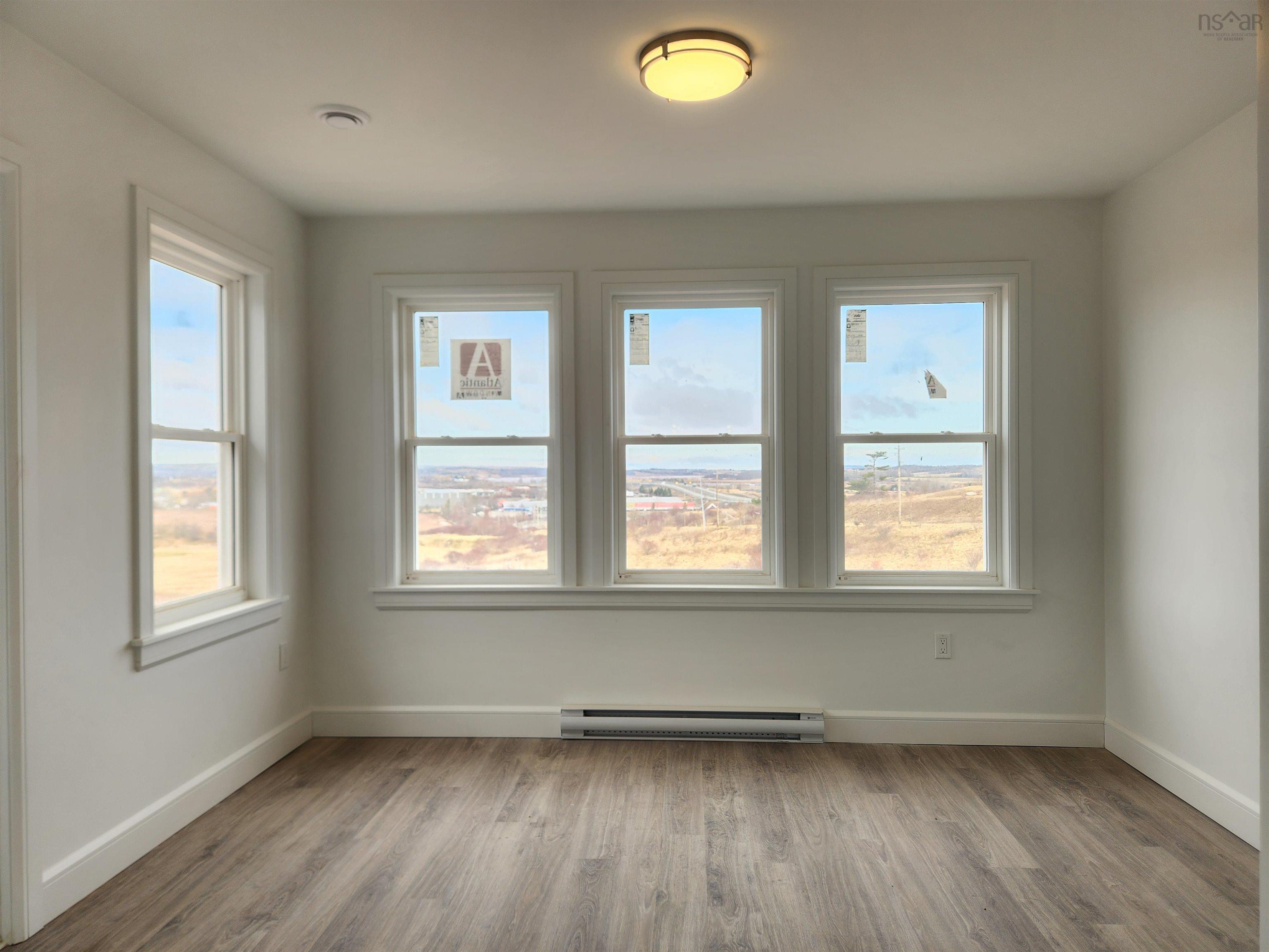 $489,900.00: 12 Abbey Road, Garlands Crossing
