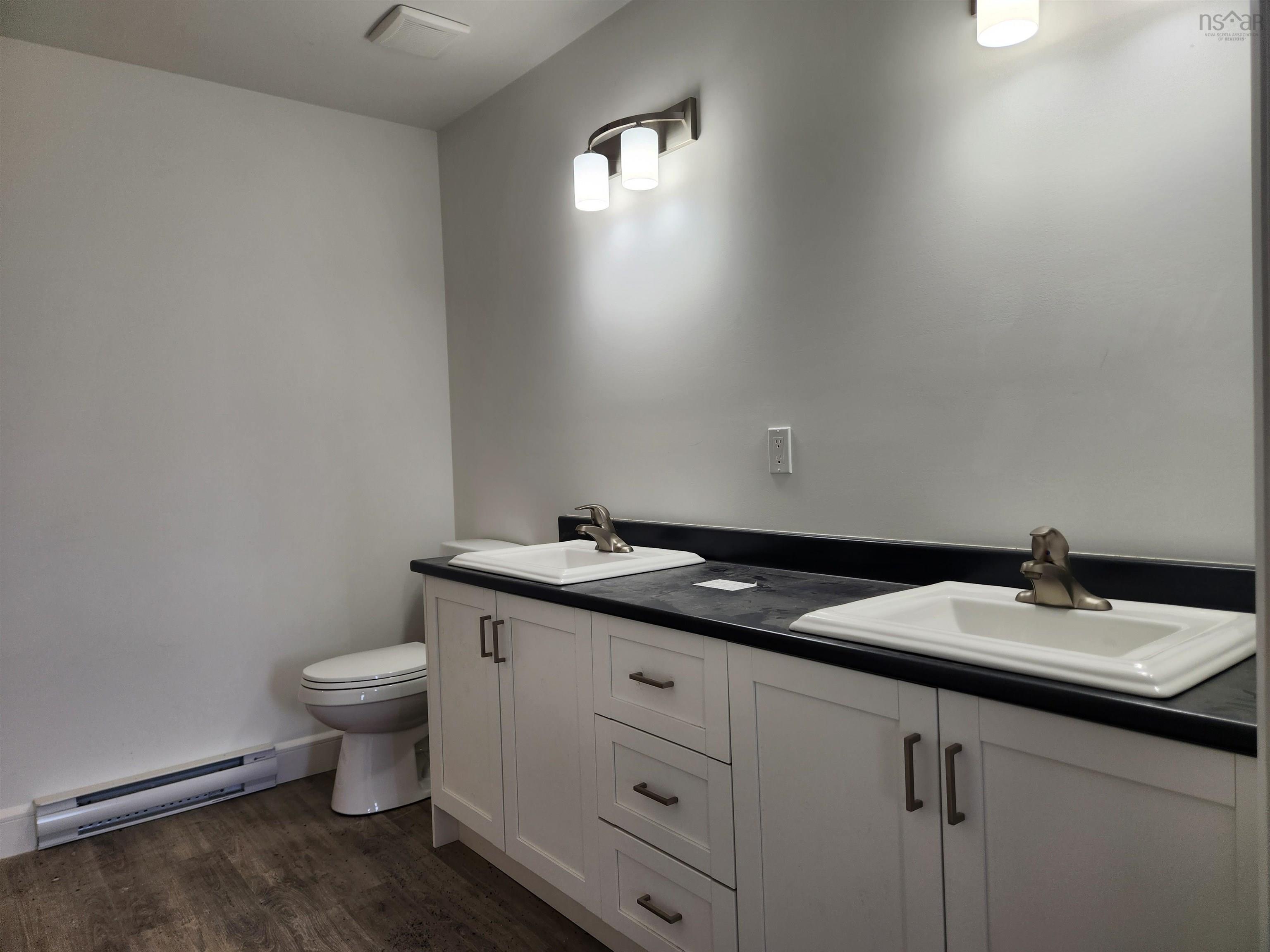 $489,900.00: 12 Abbey Road, Garlands Crossing