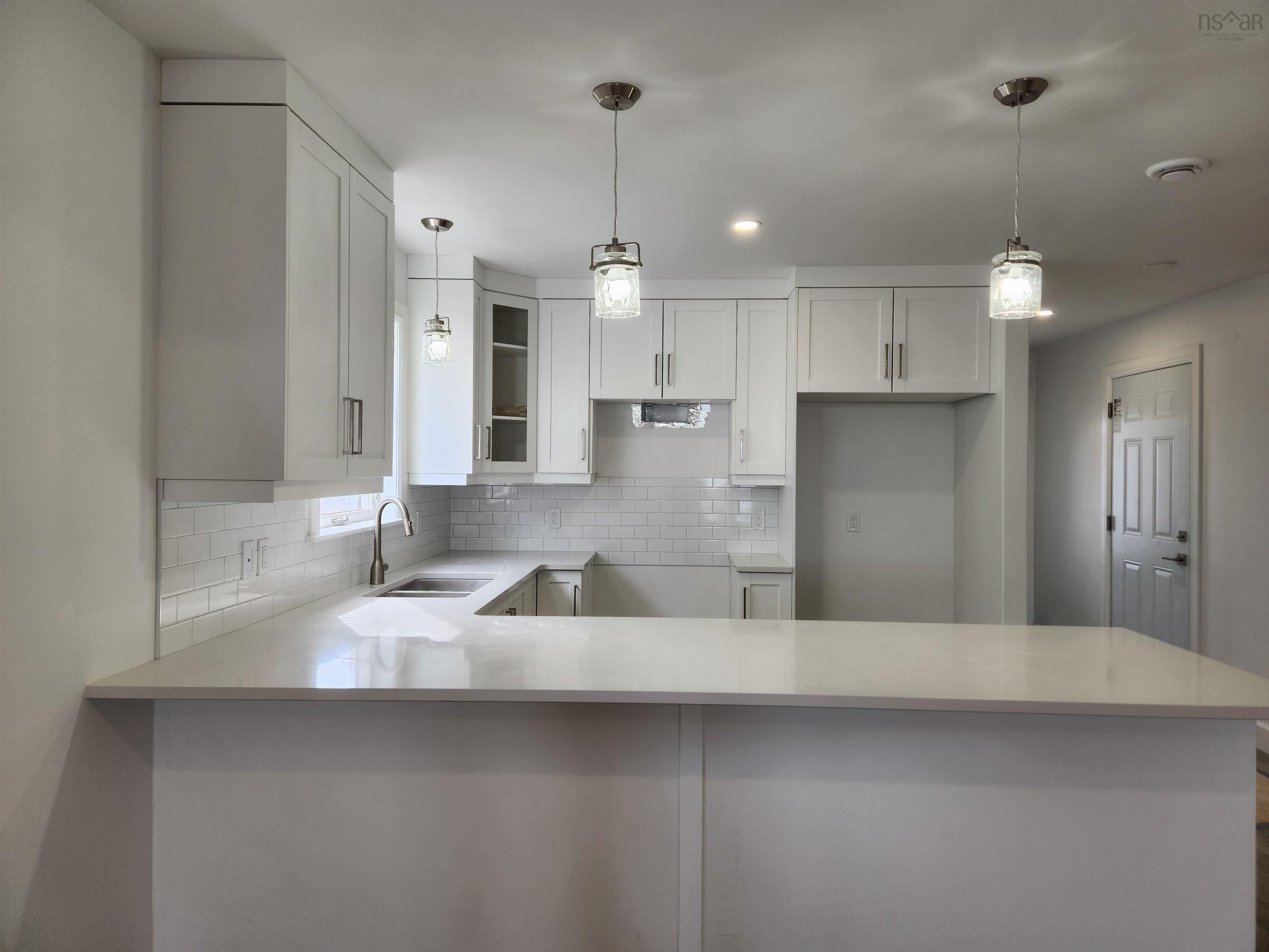 $489,900.00: 12 Abbey Road, Garlands Crossing