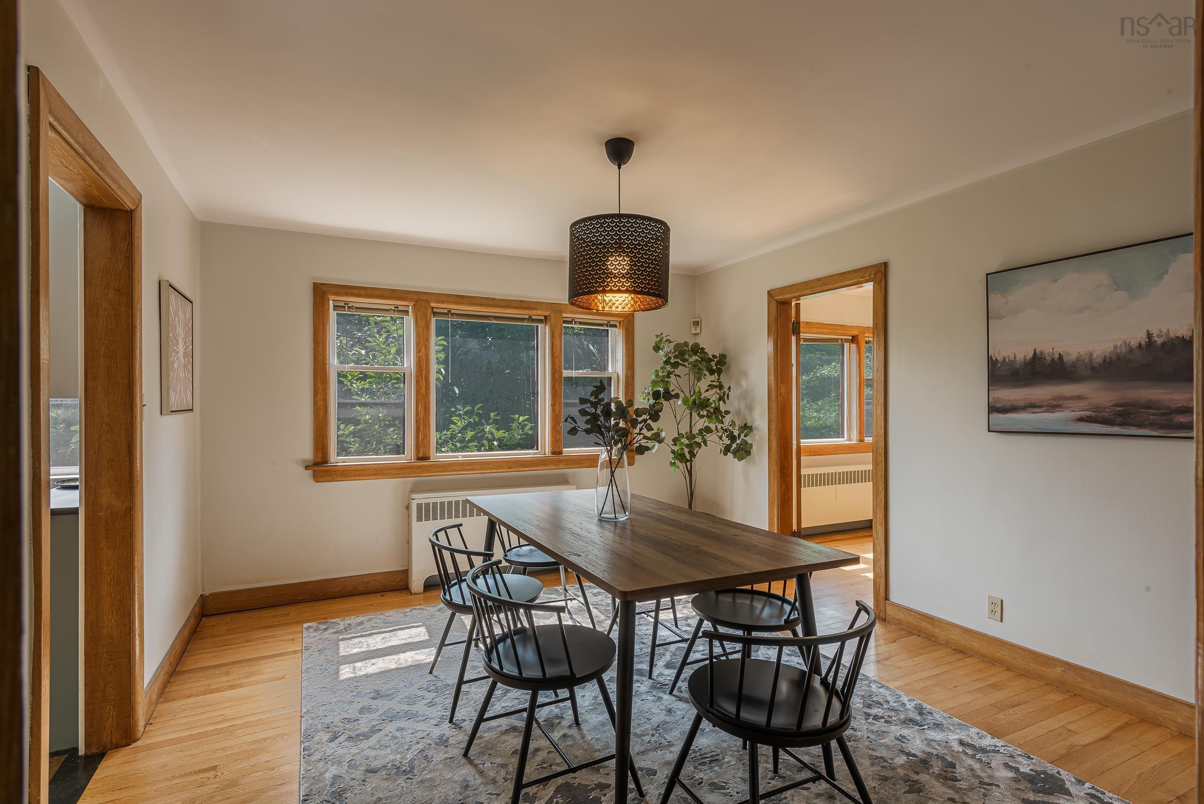 $699,900.00: 196 Crichton Avenue, Dartmouth