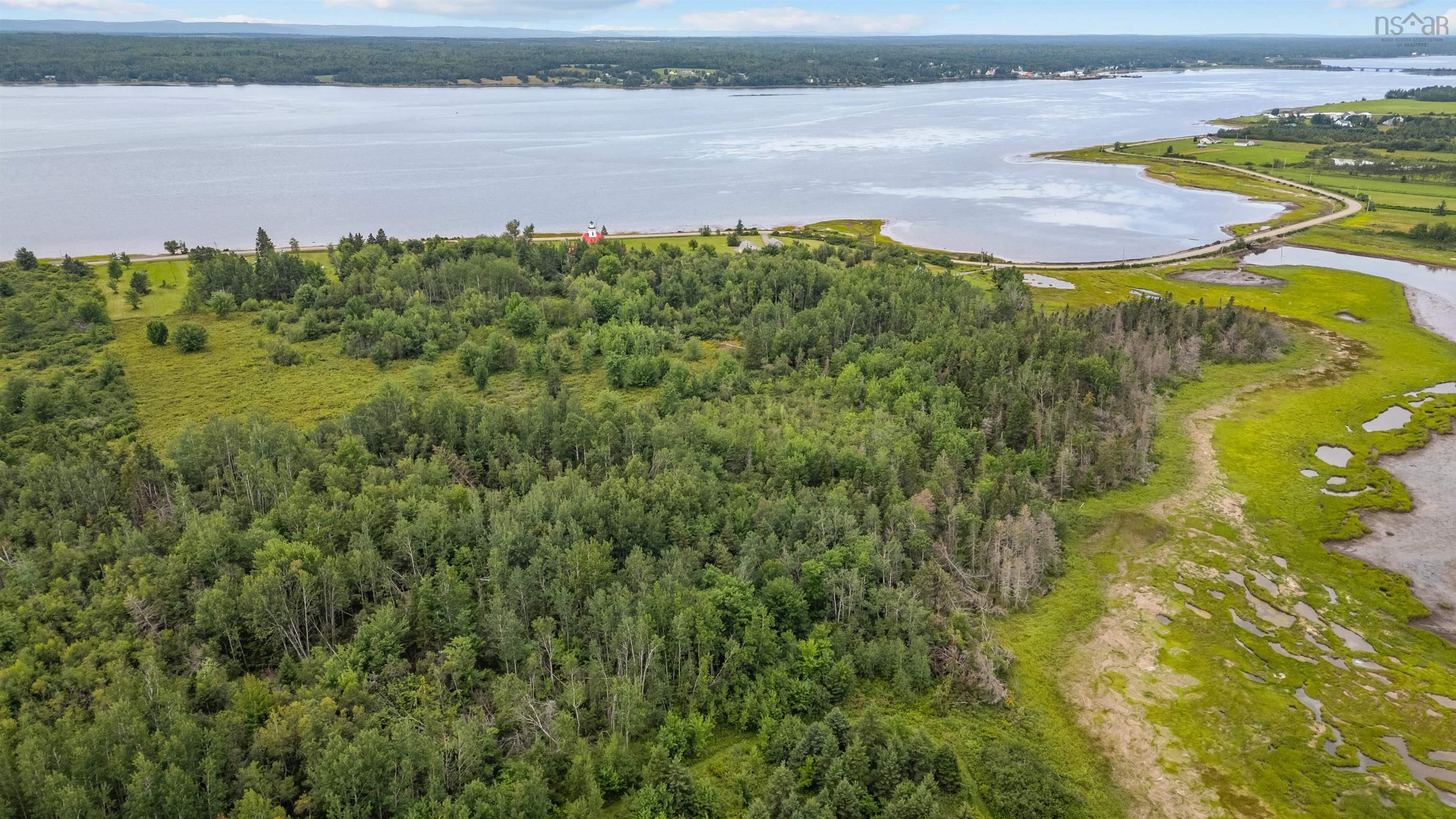 $189,900.00: North Wallace Road, Wallace