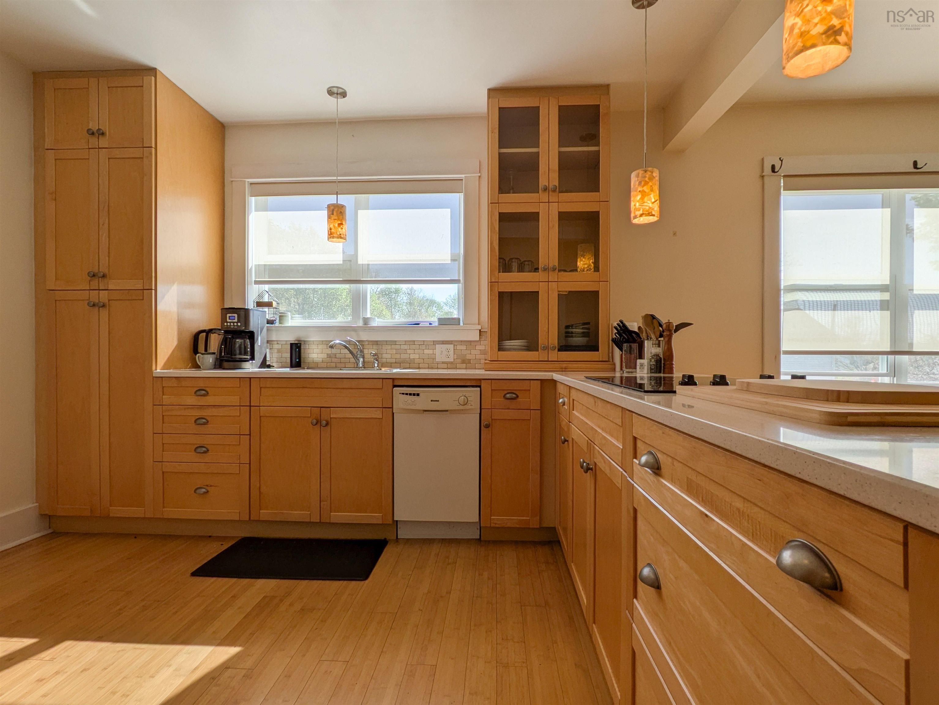 $740,000.00: 789-791 Saint George Street, Annapolis Royal