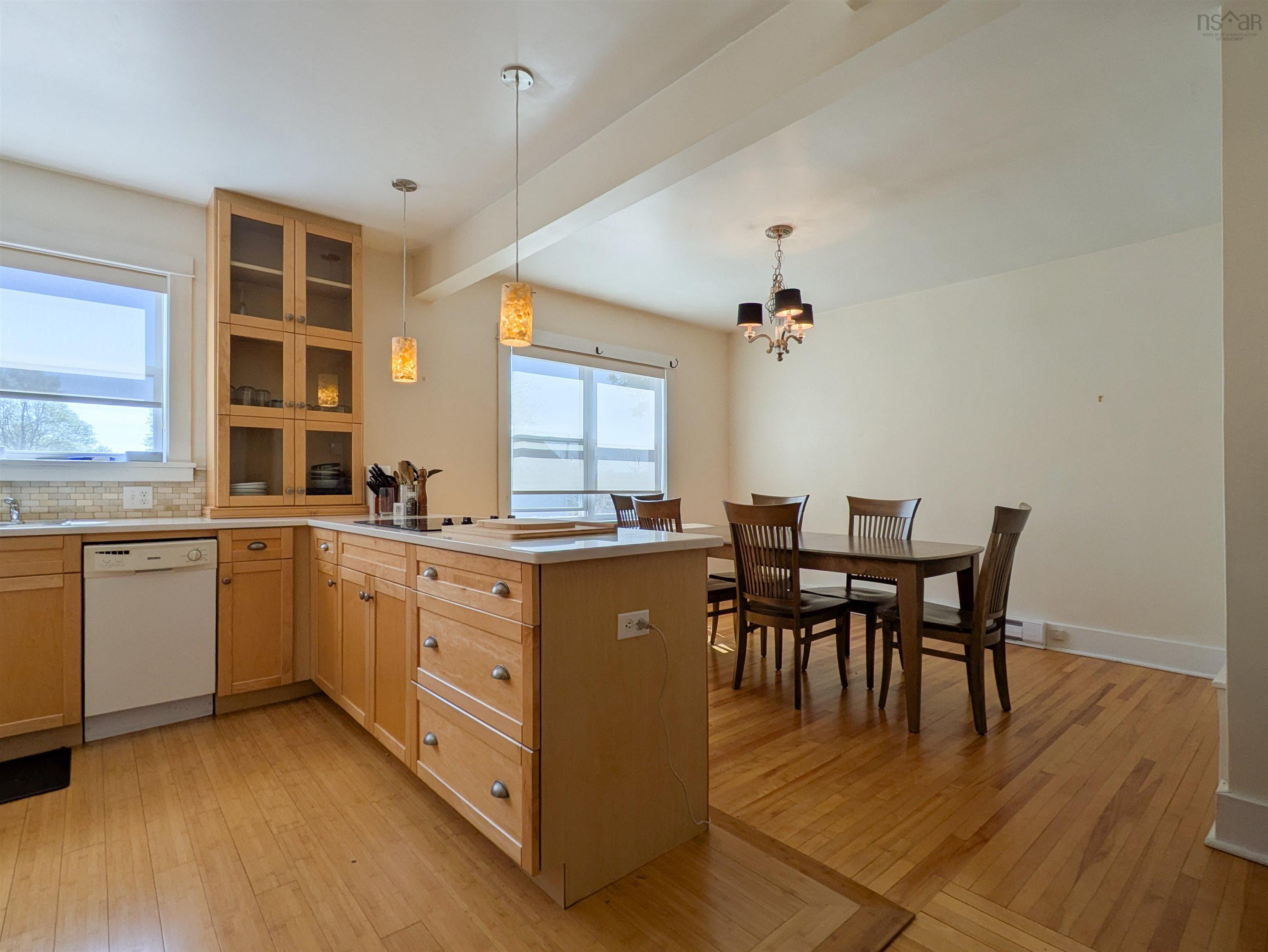 $740,000.00: 789-791 Saint George Street, Annapolis Royal