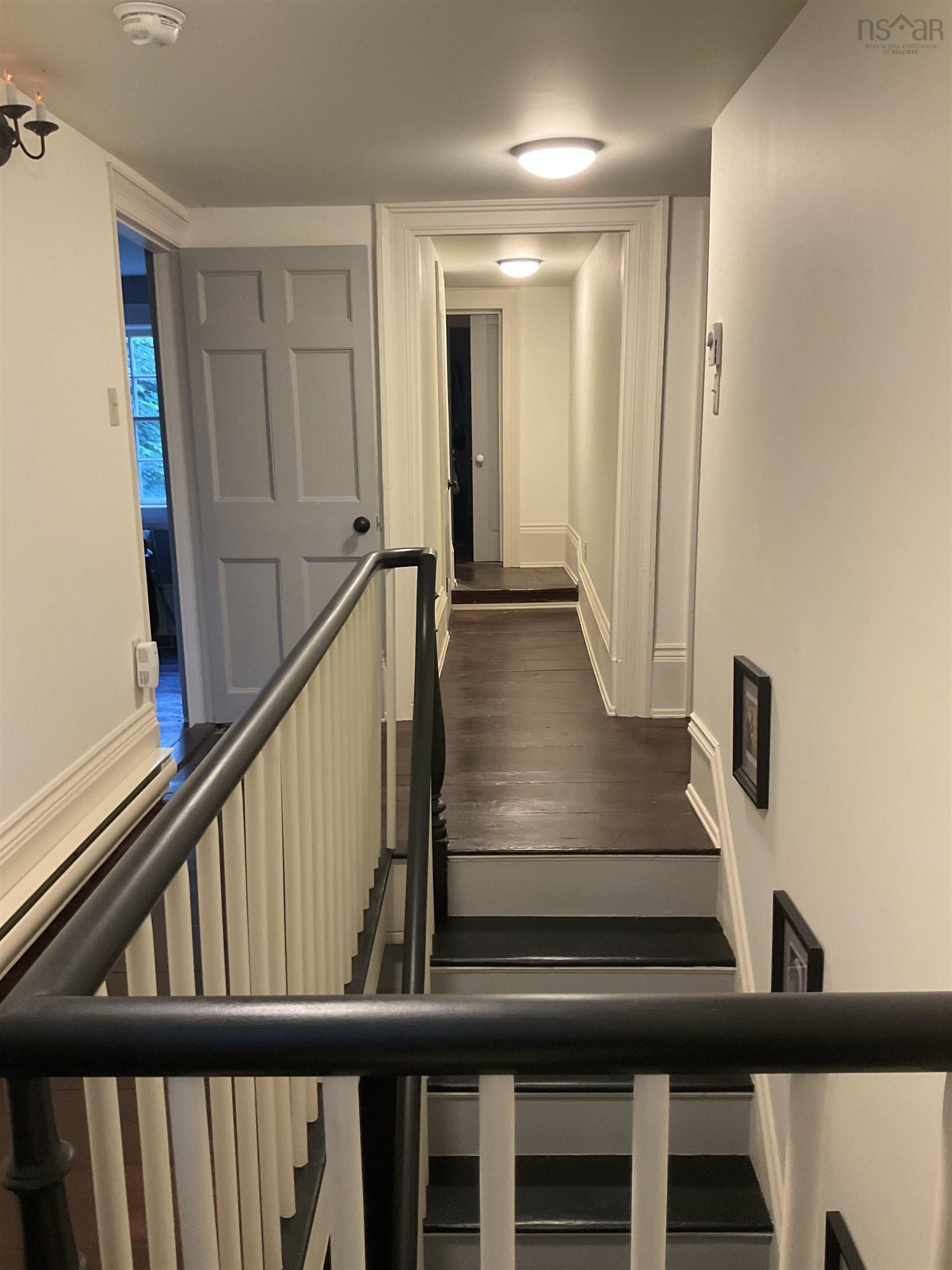 382 Main Street 