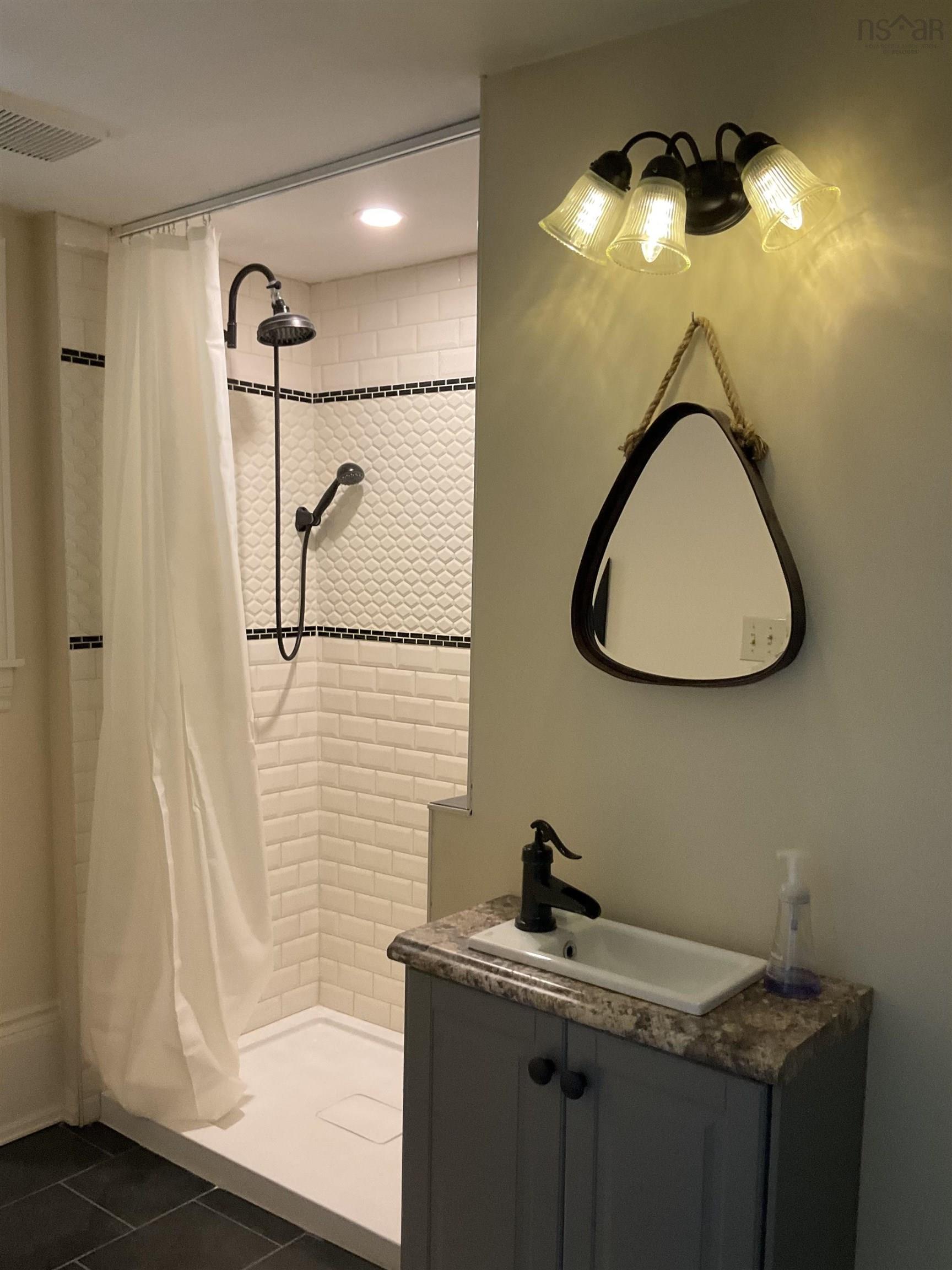 $649,900.00: 382 Main Street, Liverpool