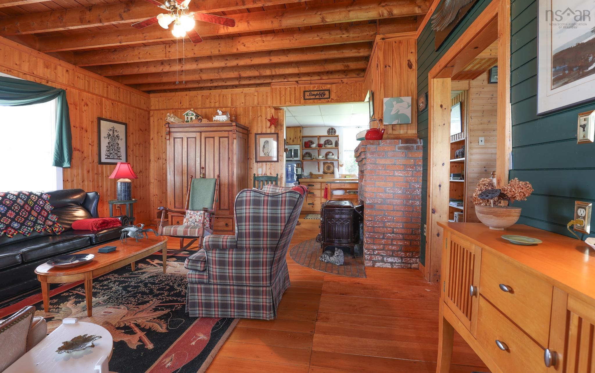 $699,900.00: 1428 Highway 304, Cape Forchu