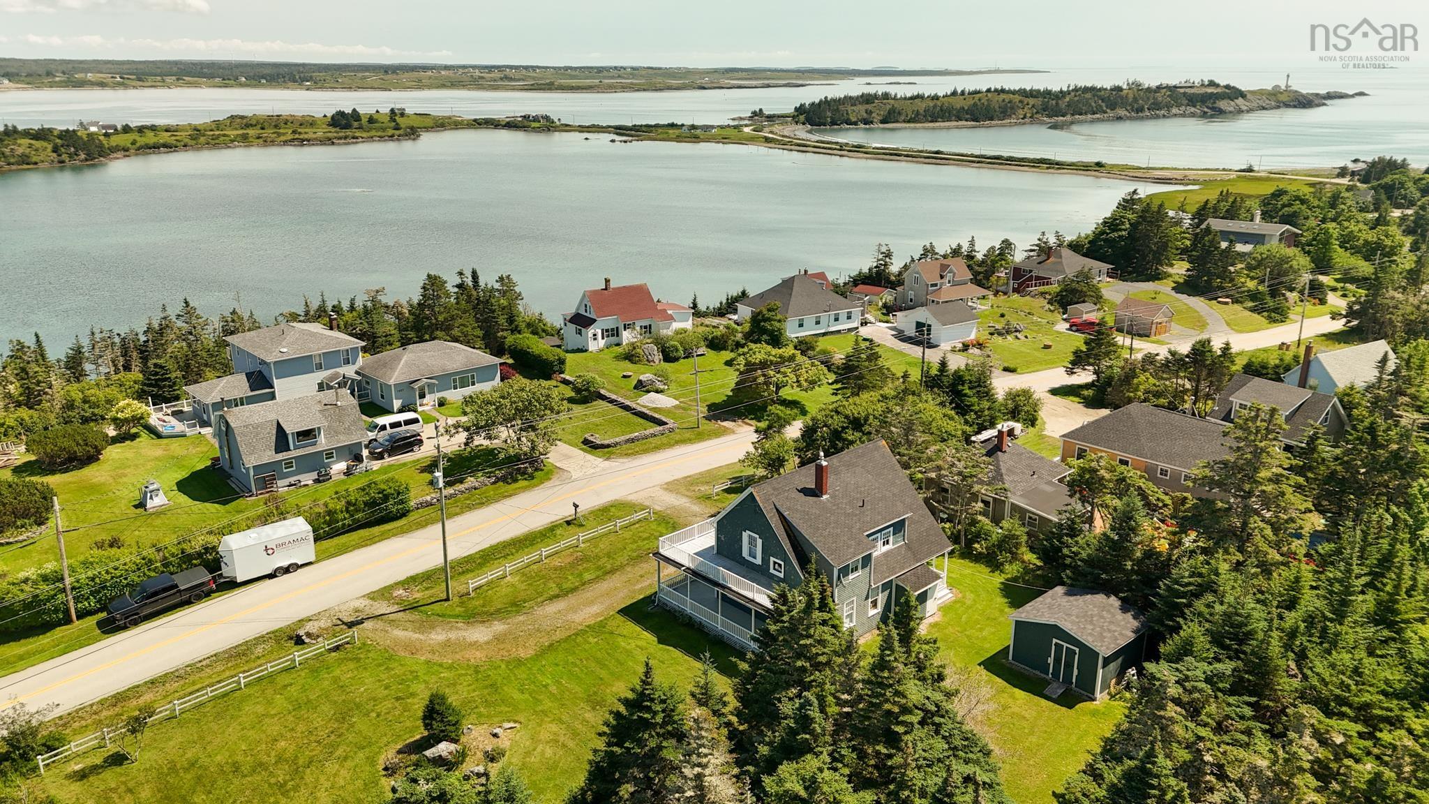 $699,900.00: 1428 Highway 304, Cape Forchu
