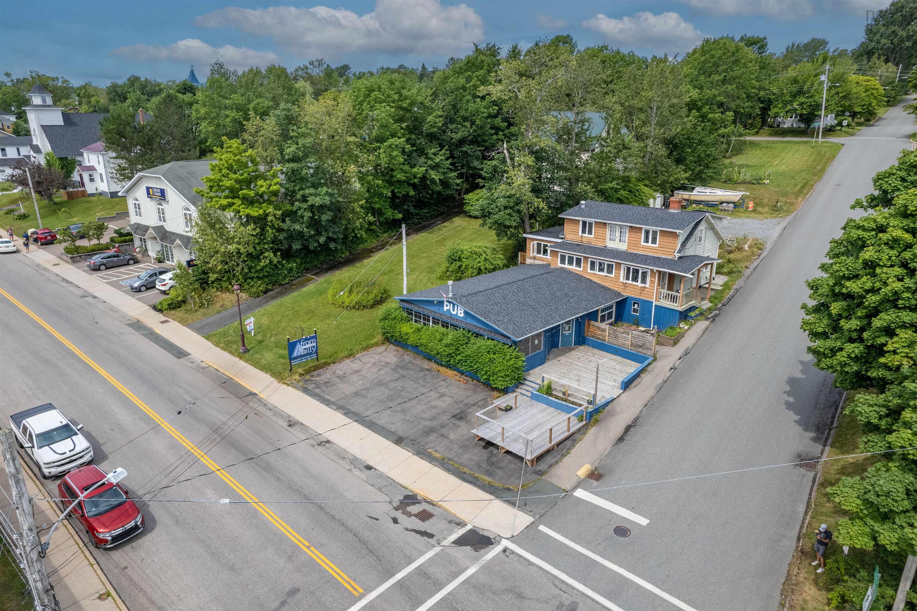 $649,000.00: 525 Chebucto Street, Baddeck