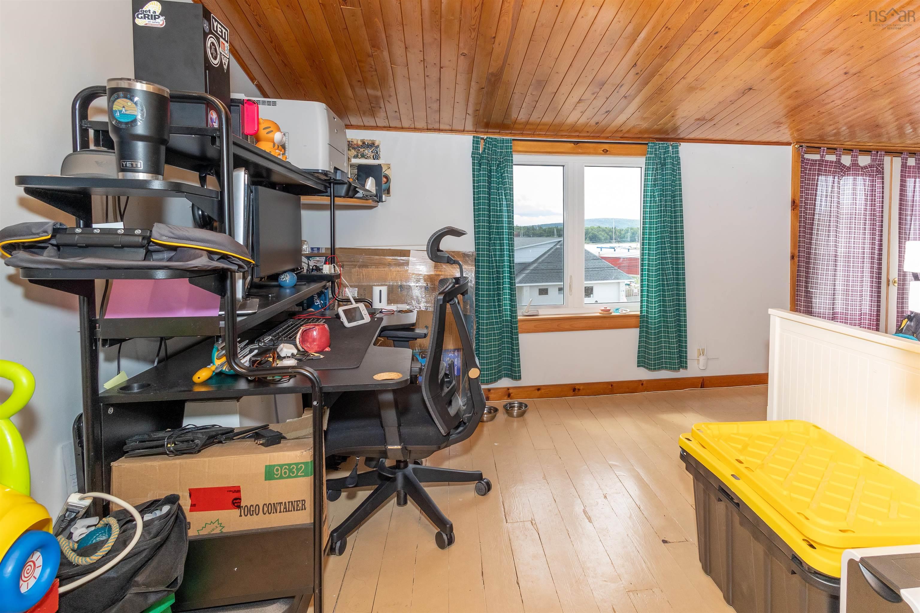 $649,000.00: 525 Chebucto Street, Baddeck