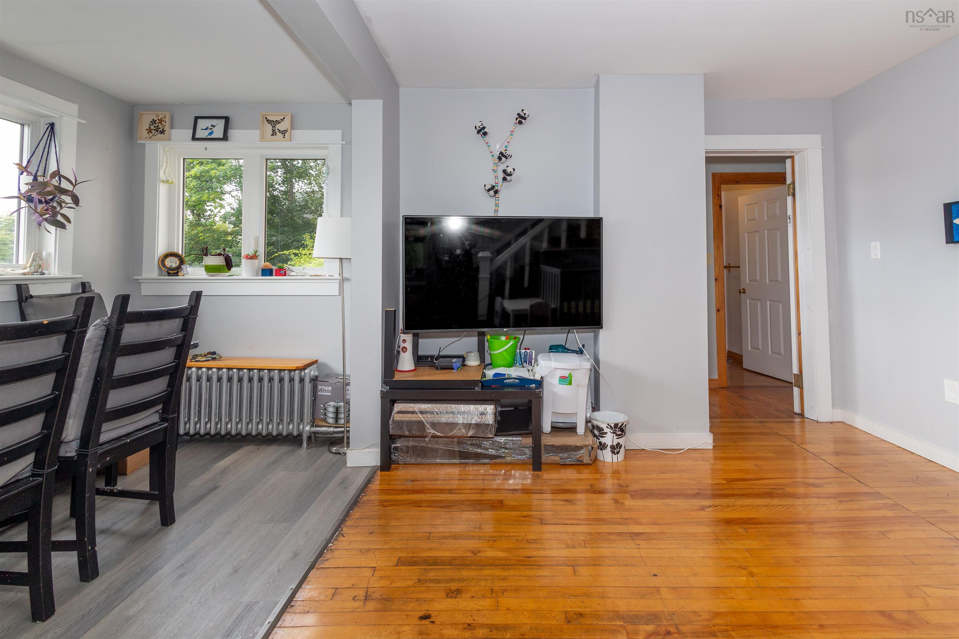 $649,000.00: 525 Chebucto Street, Baddeck