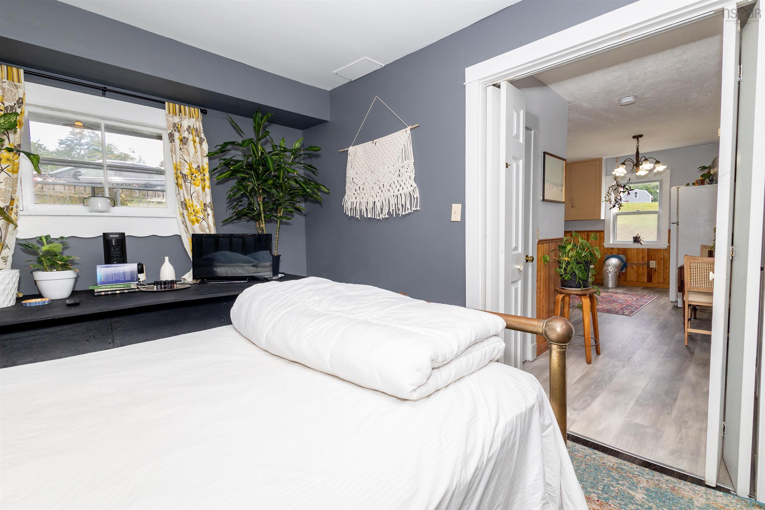 $649,000.00: 525 Chebucto Street, Baddeck