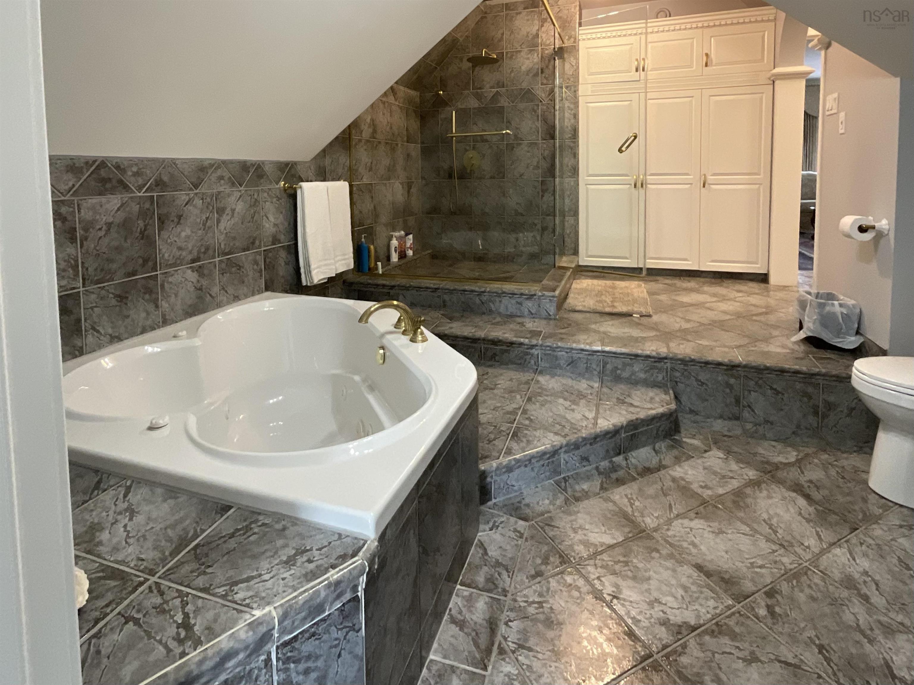 $1,499,500.00: 82 Tower Road, Mulgrave
