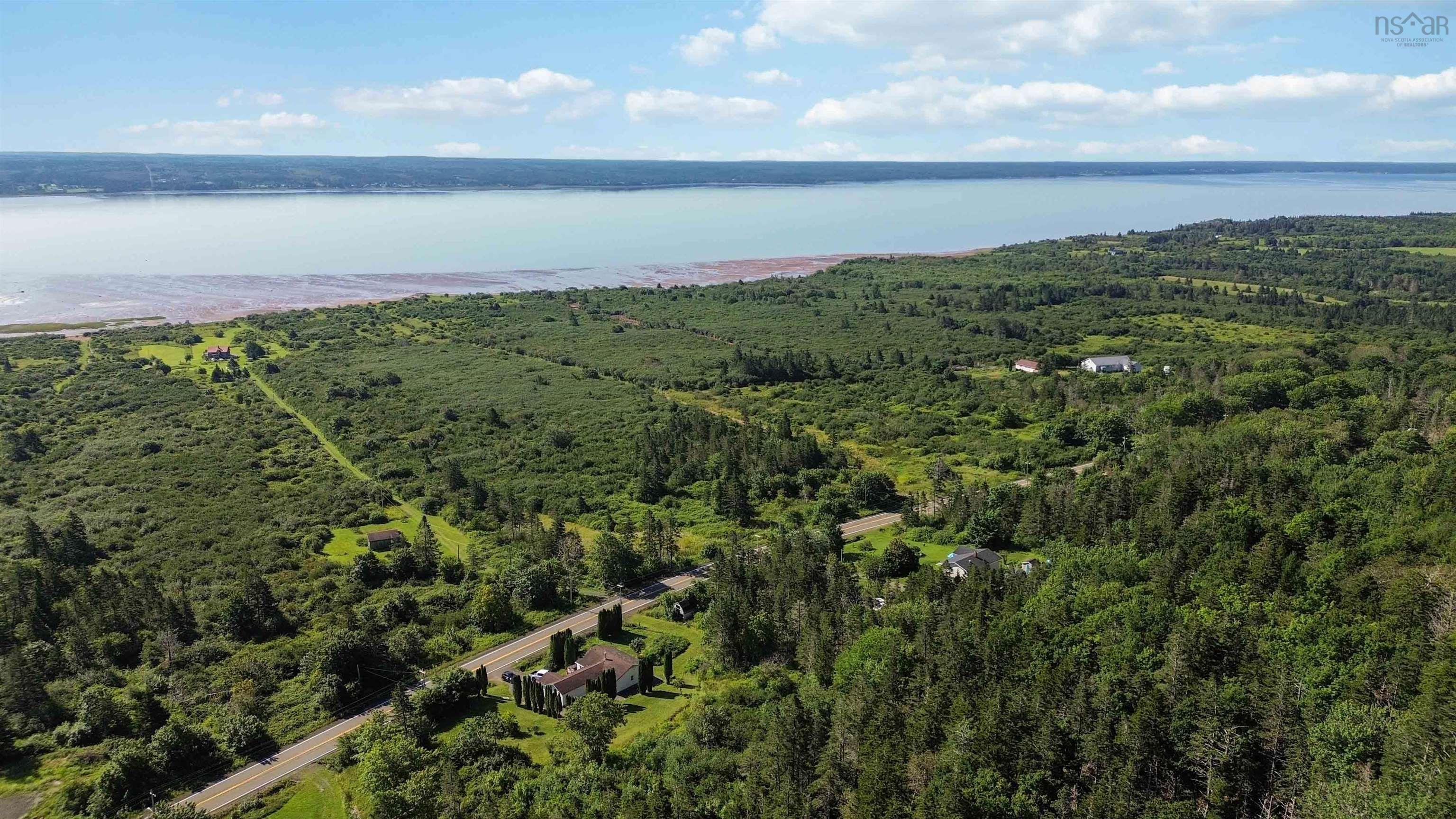 $135,000.00: 10451 Highway 217, Rossway