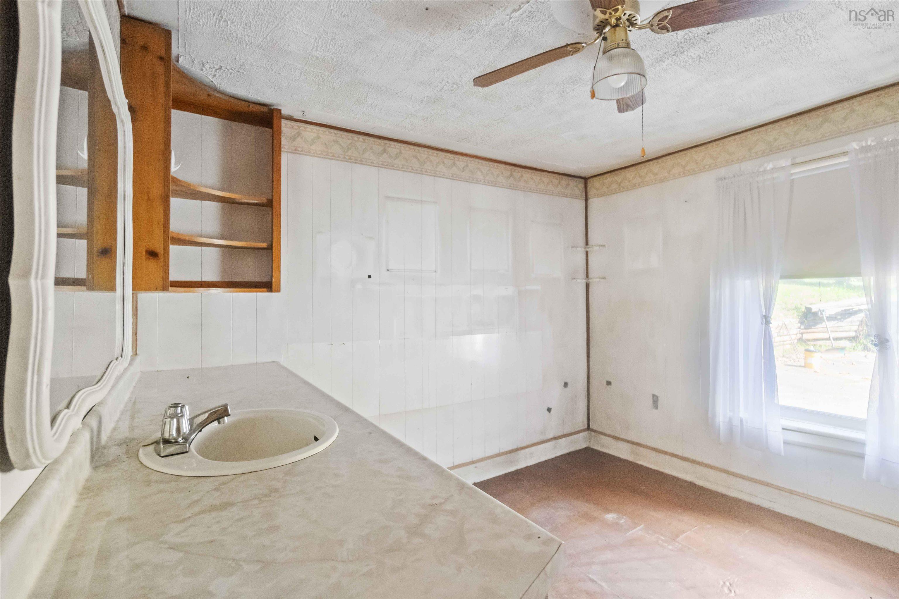 $135,000.00: 10451 Highway 217, Rossway