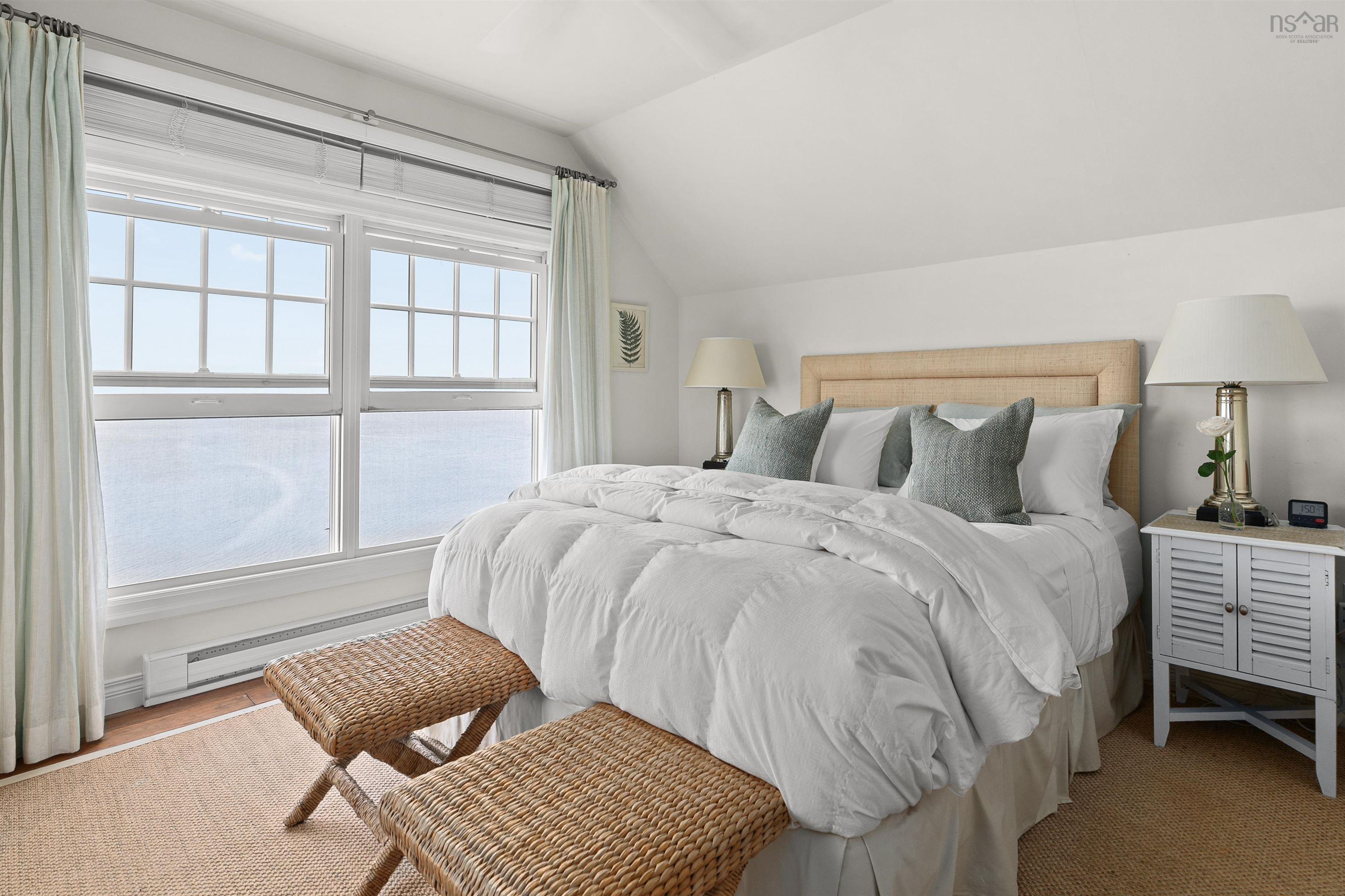 $5,885,000.00: 111 Lighthouse Road, Kings Head