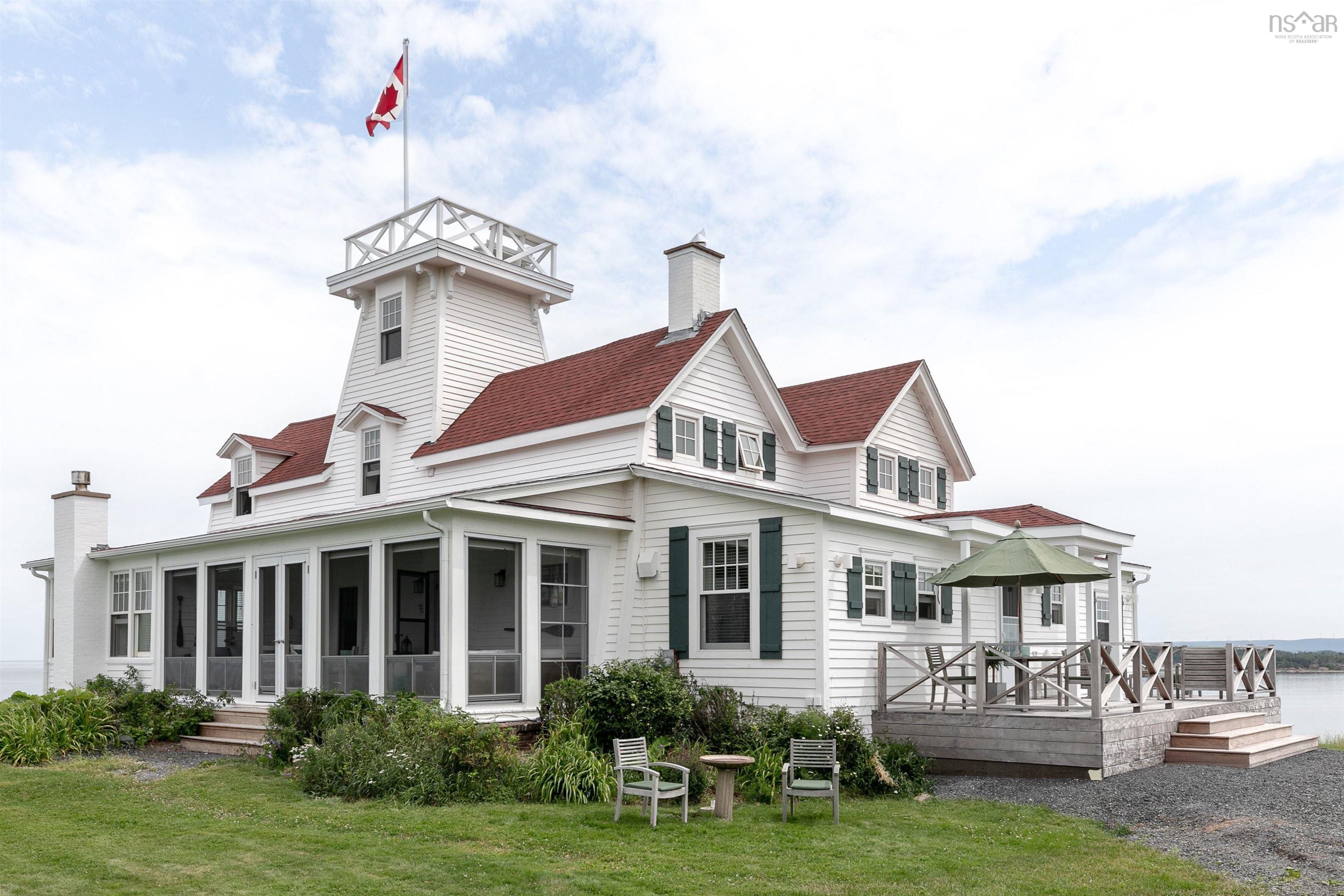 $5,885,000.00: 111 Lighthouse Road, Kings Head