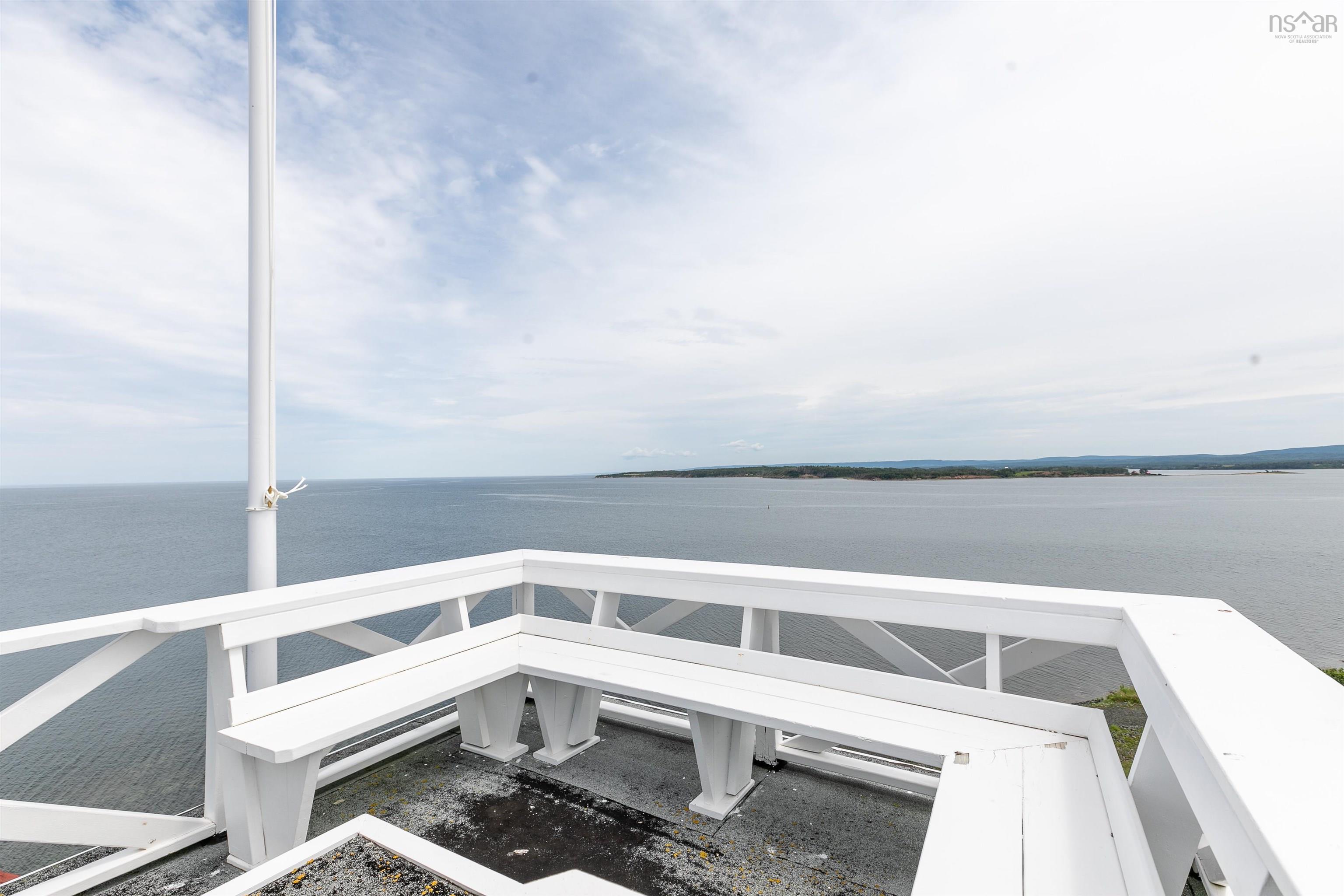 $5,885,000.00: 111 Lighthouse Road, Kings Head