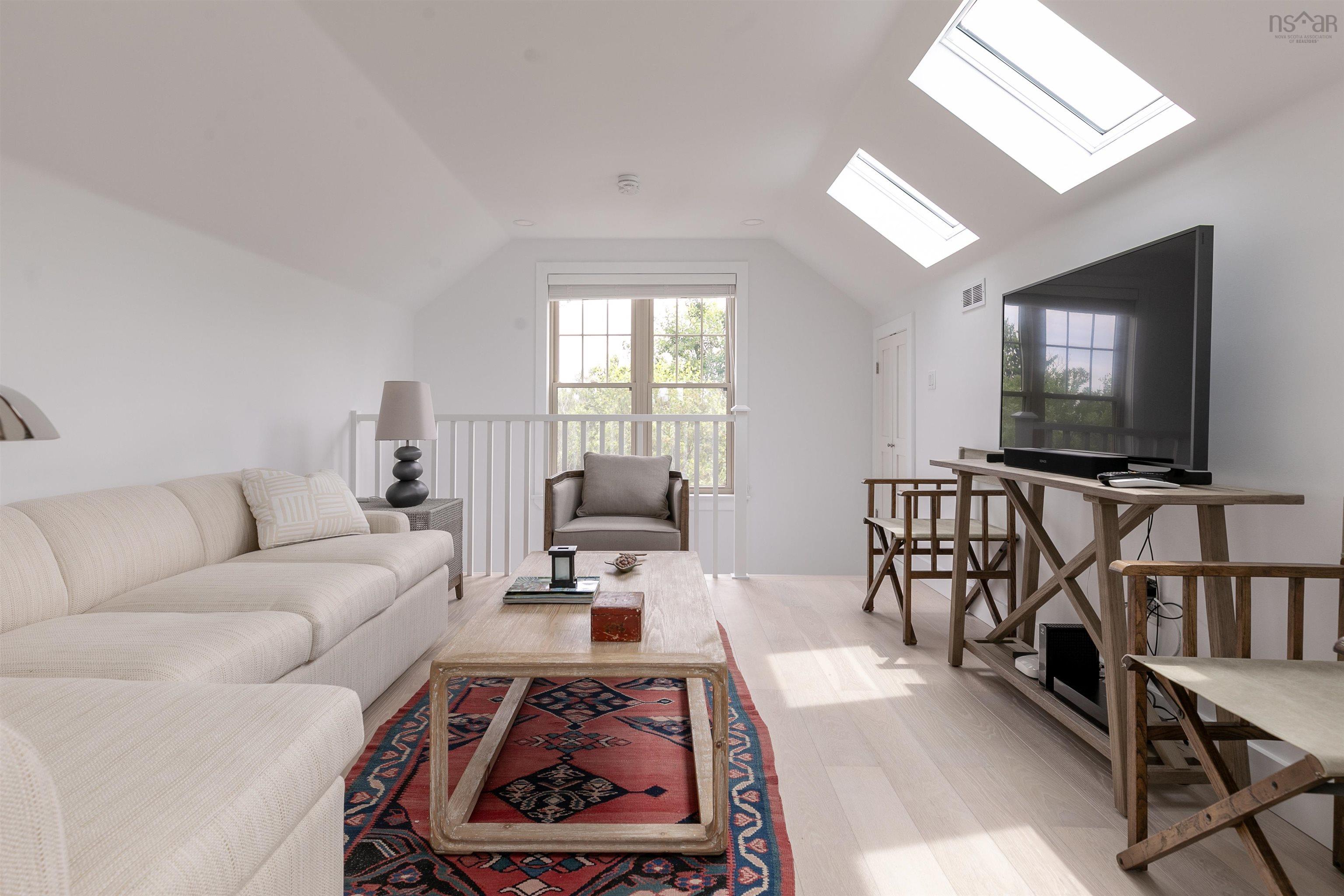 $5,885,000.00: 111 Lighthouse Road, Kings Head
