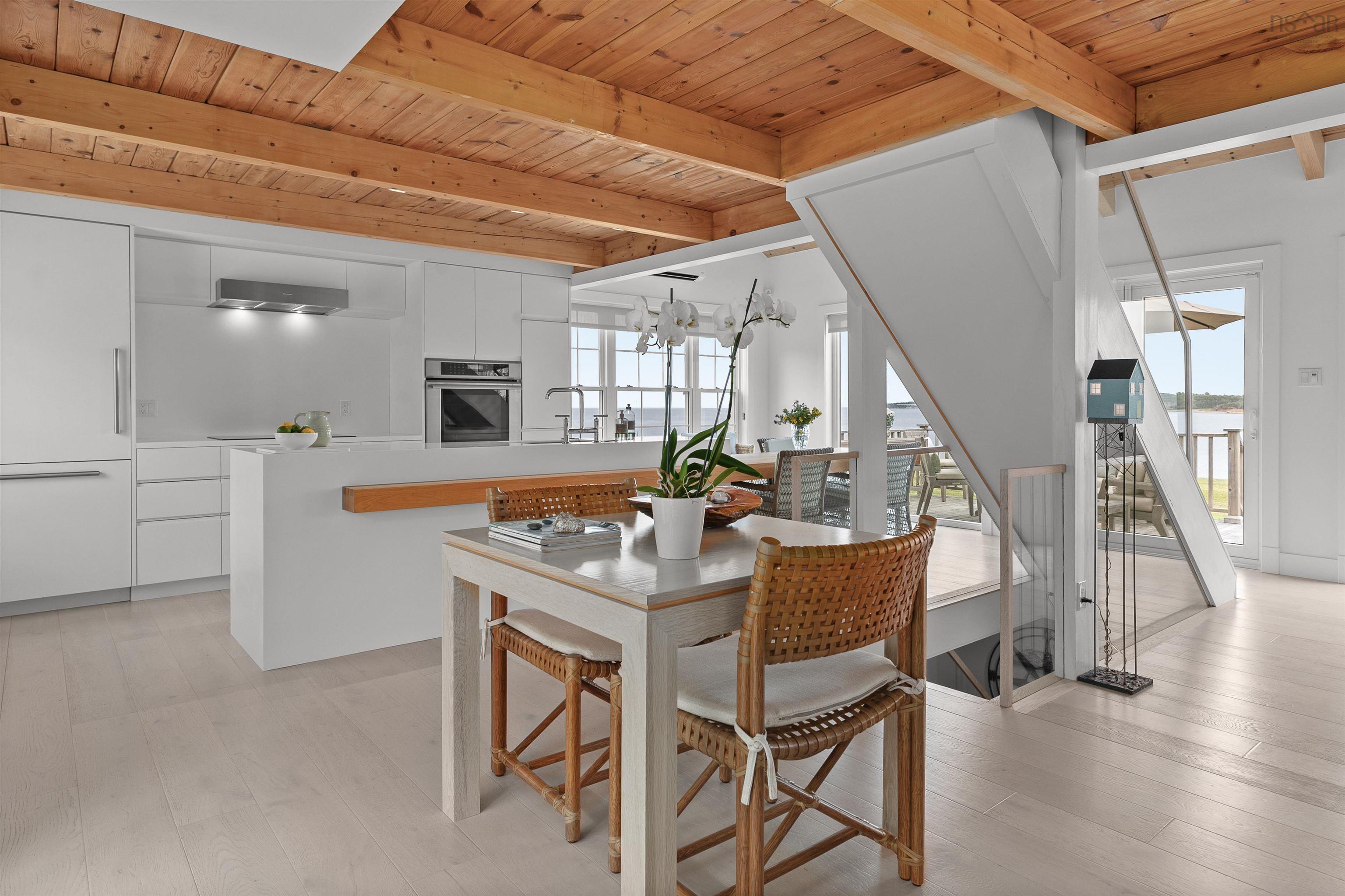 $5,885,000.00: 111 Lighthouse Road, Kings Head